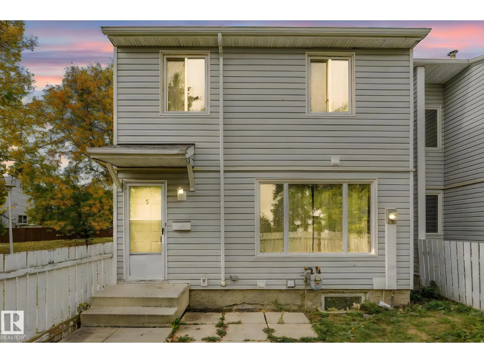 5 AMBERLY CO NW