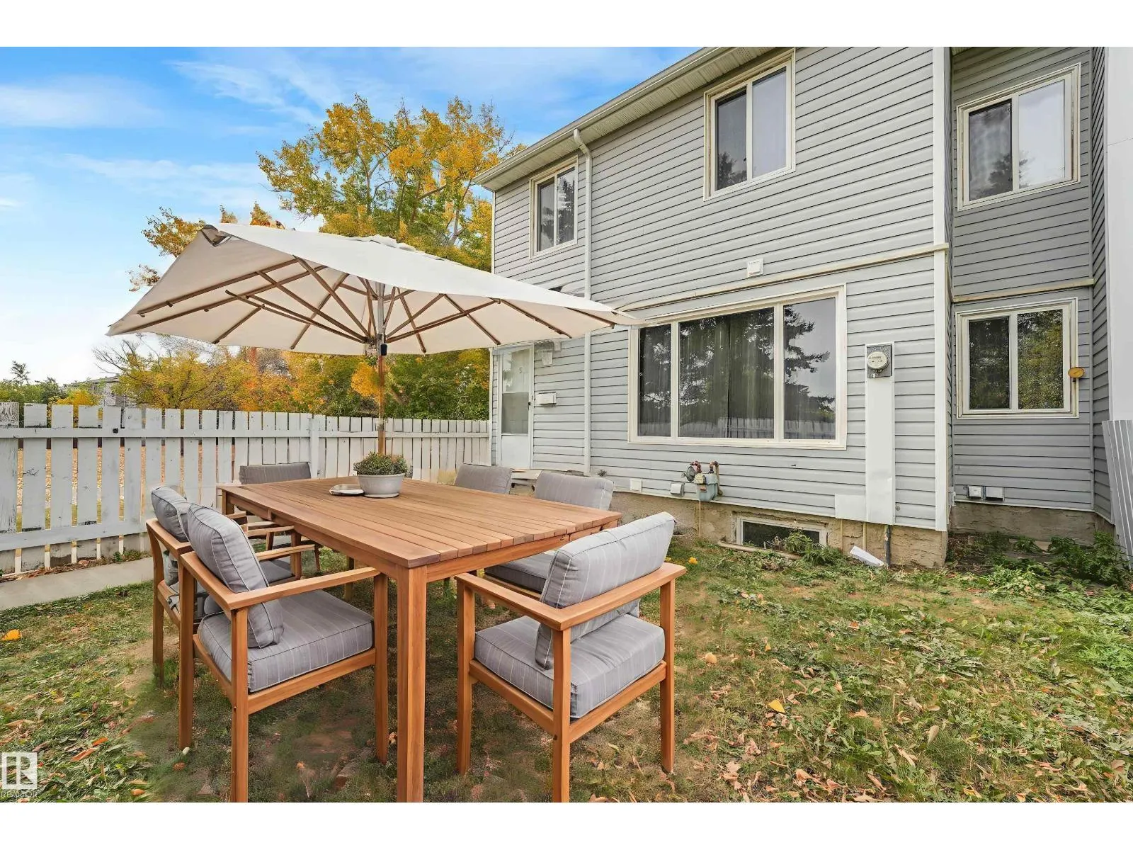 5 AMBERLY CO NW