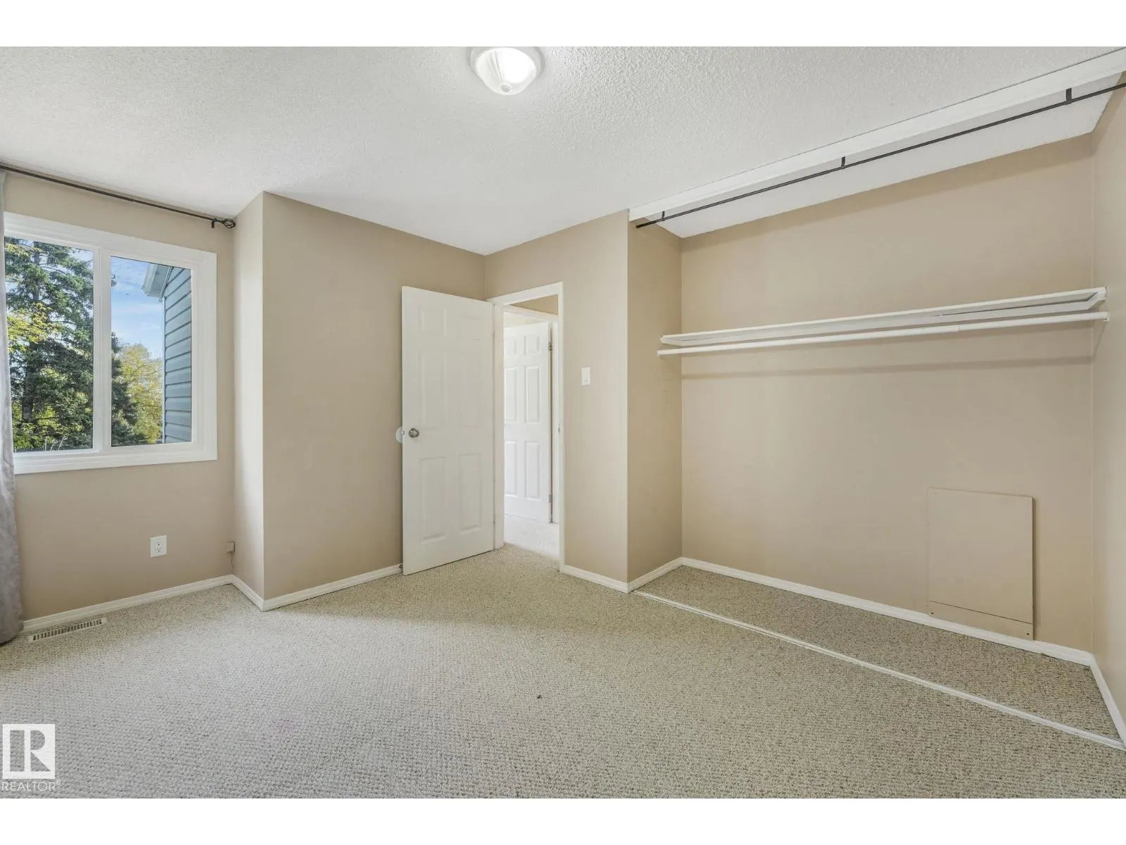 5 AMBERLY CO NW