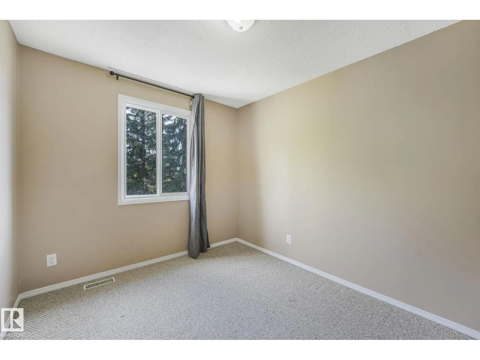 5 AMBERLY CO NW