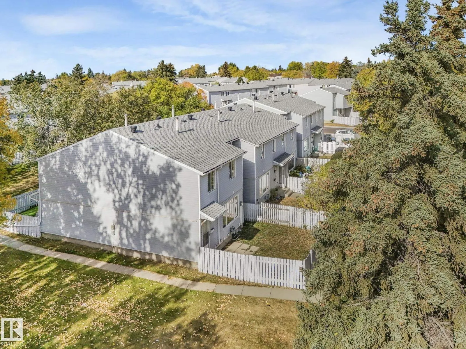 5 AMBERLY CO NW