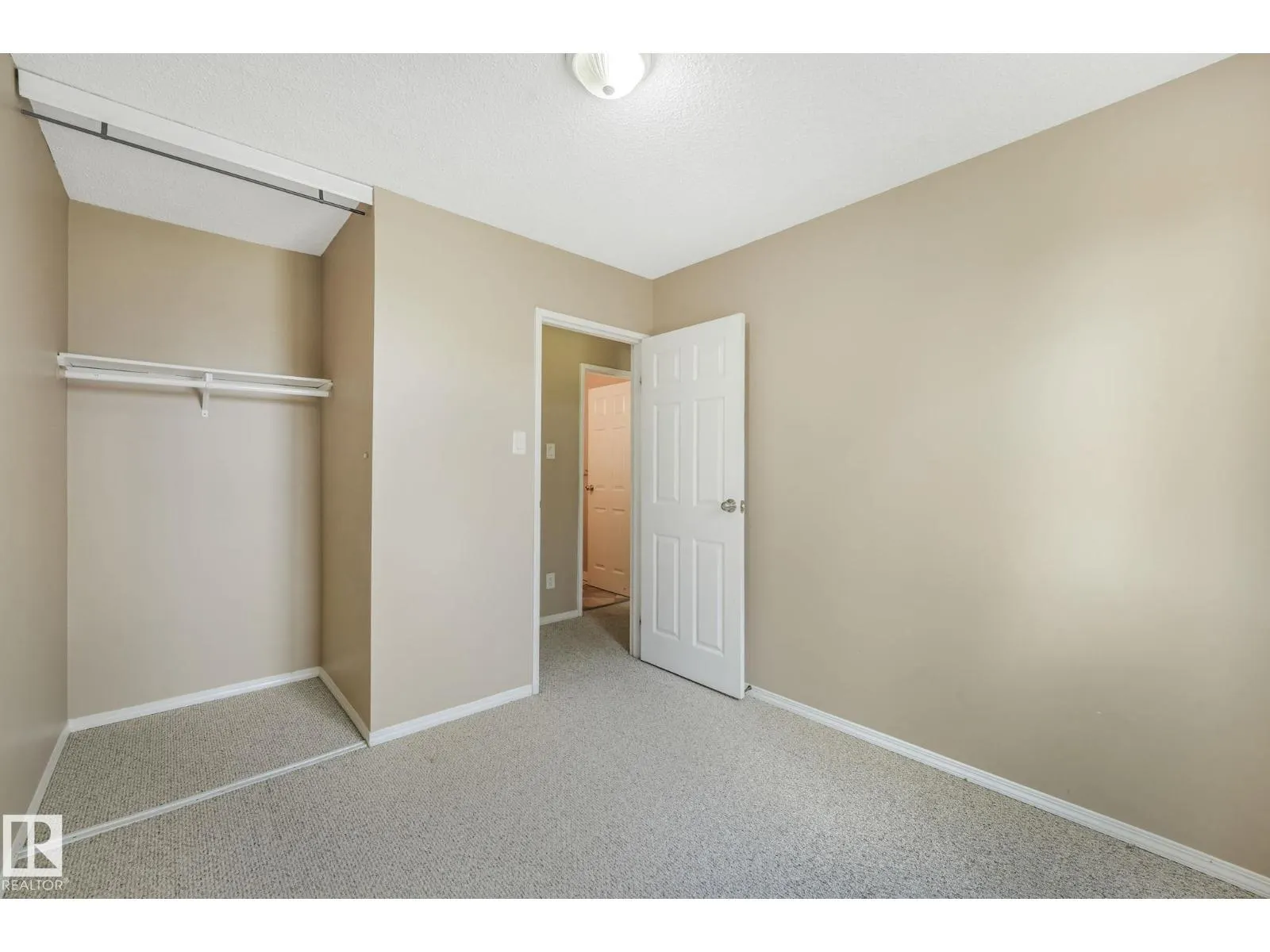 5 AMBERLY CO NW