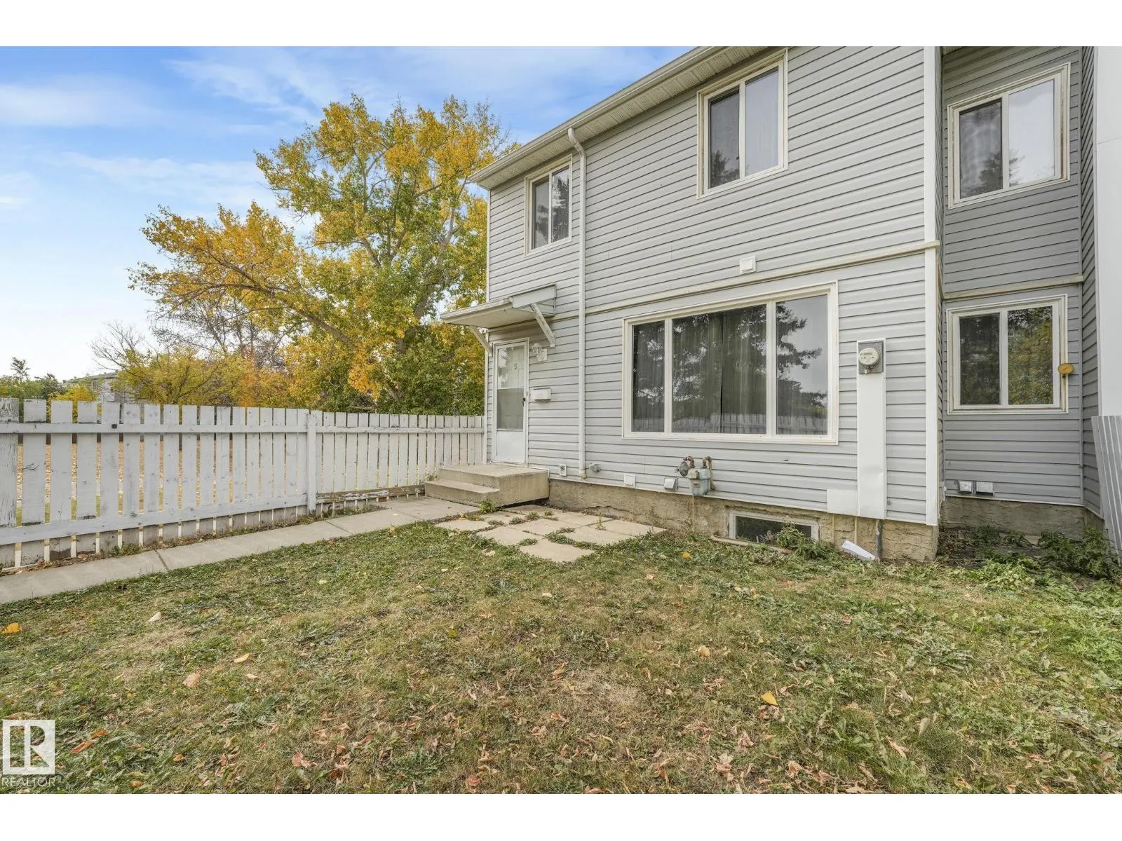 5 AMBERLY CO NW