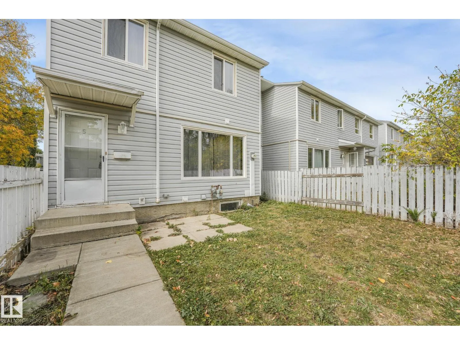 5 AMBERLY CO NW