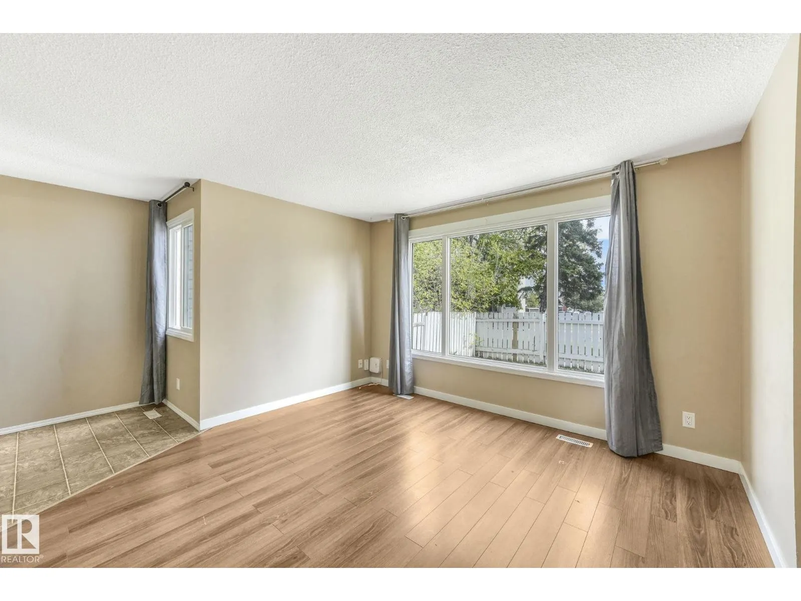 5 AMBERLY CO NW