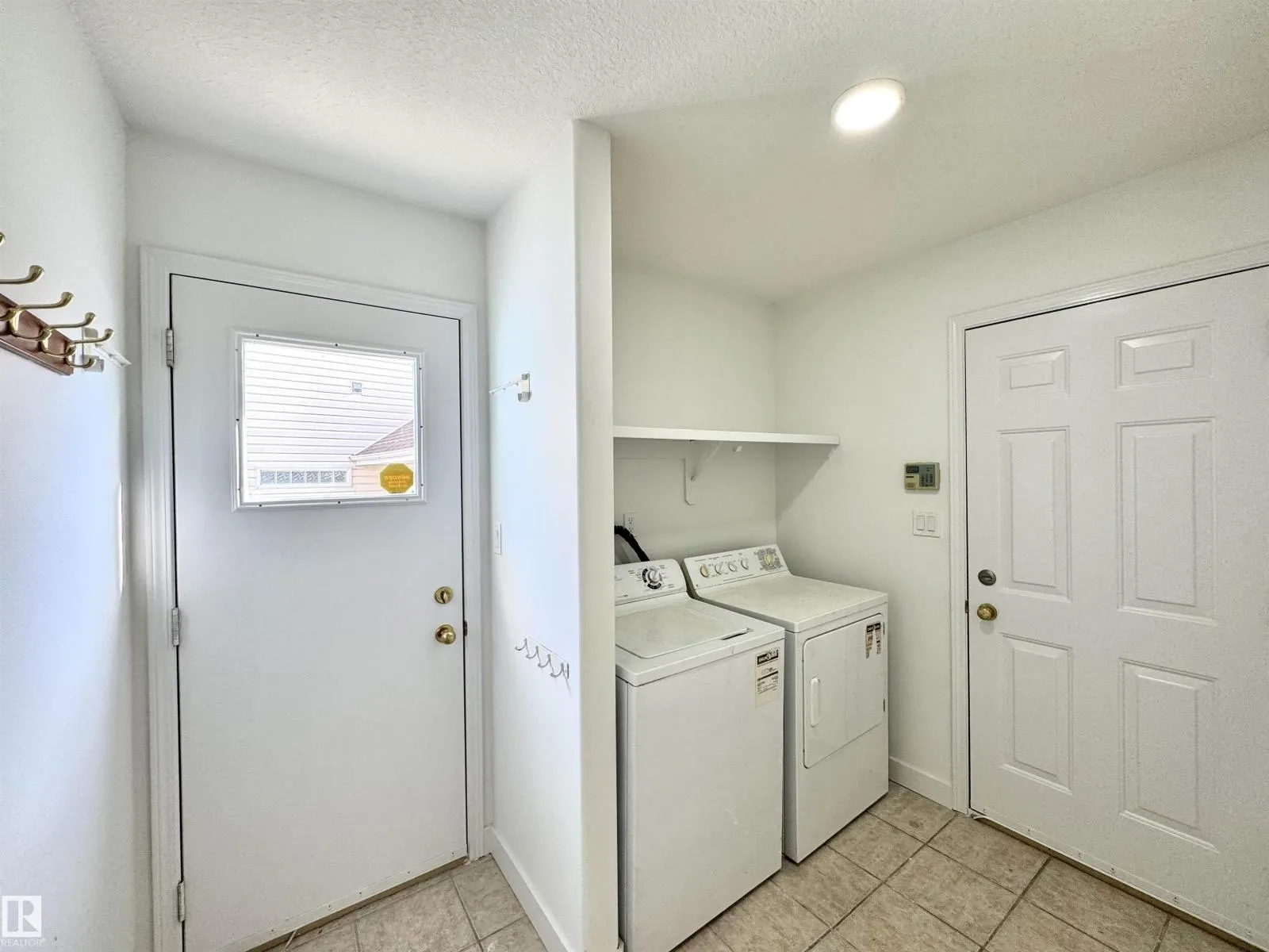 2908 44A AV NW
