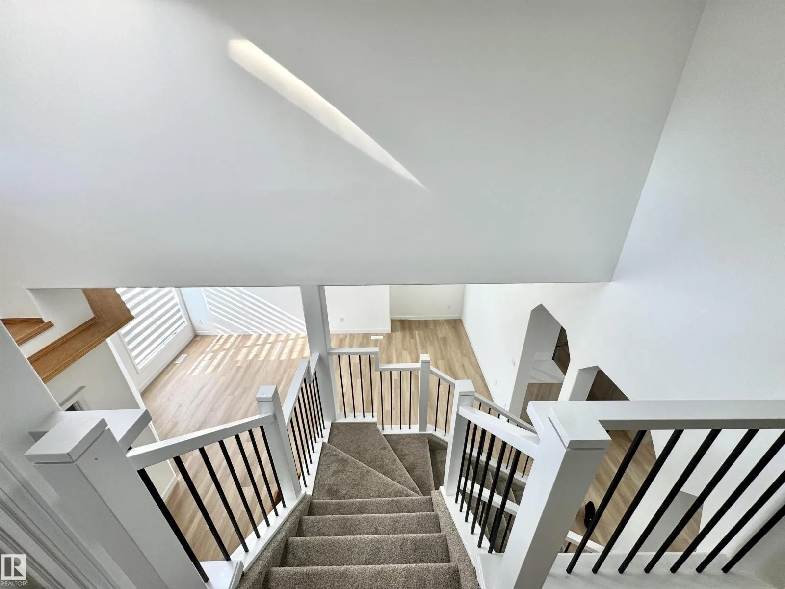 2908 44A AV NW