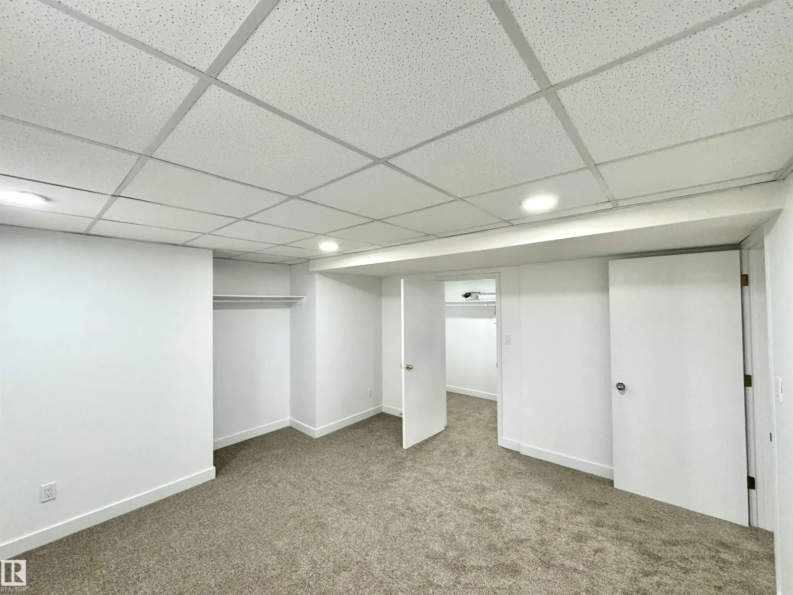 2908 44A AV NW