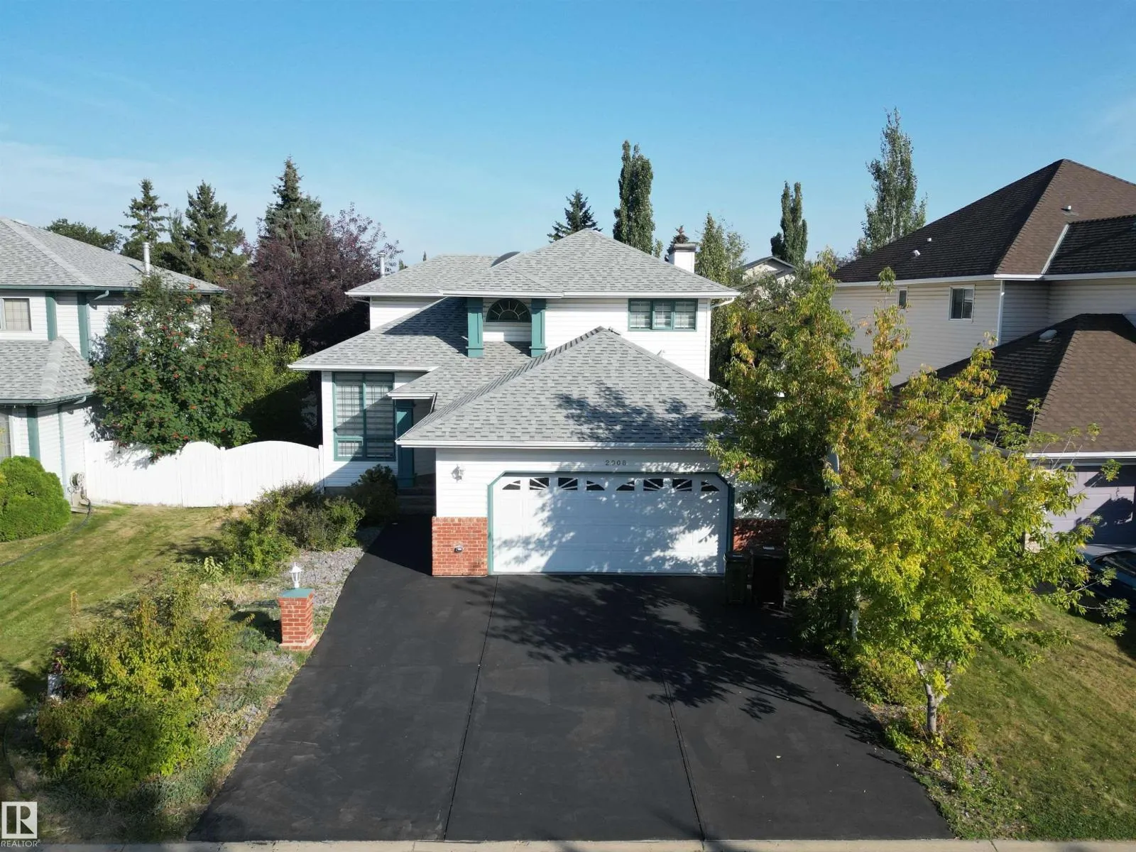 2908 44A AV NW