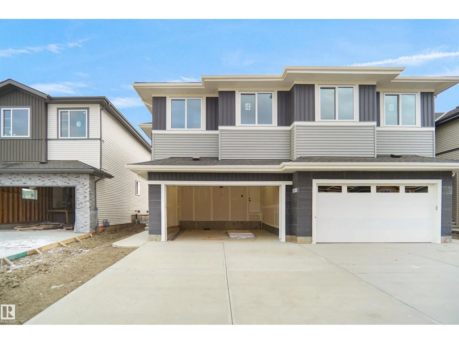 4 AXELWOOD CRESENT