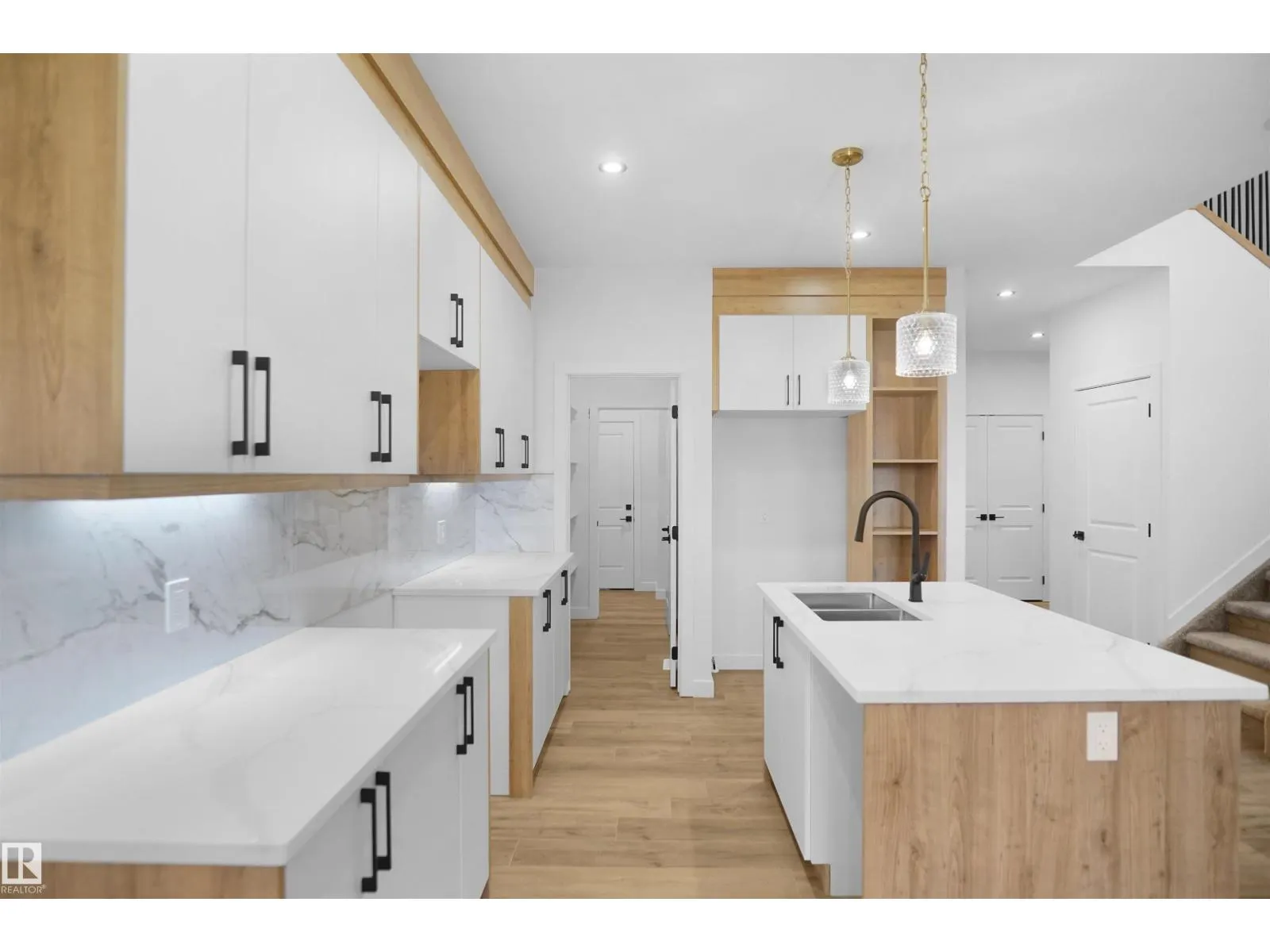 4 AXELWOOD CRESENT
