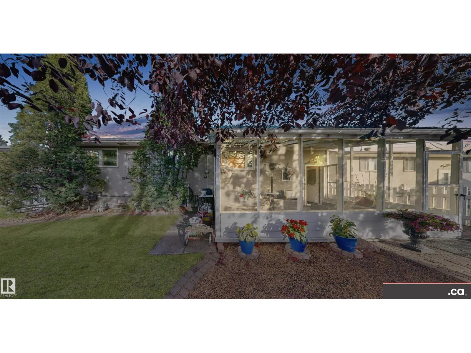 8428 54 ST NW