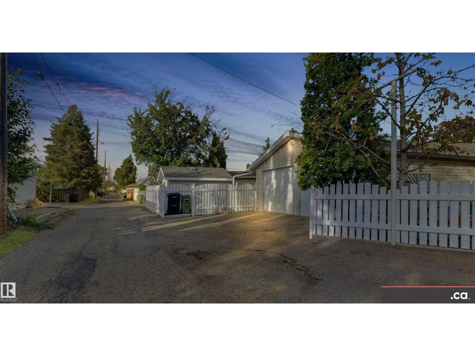 8428 54 ST NW