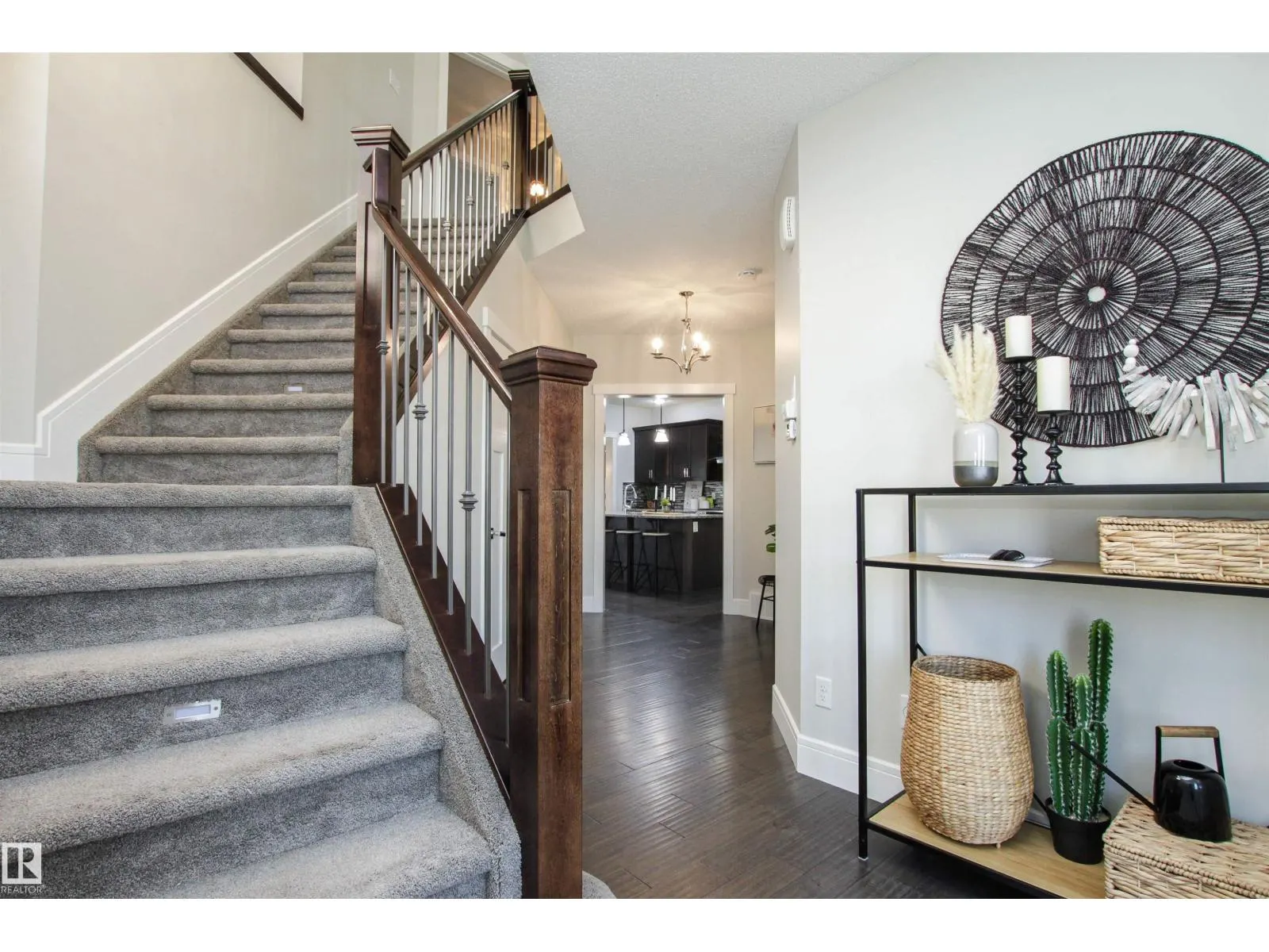 181 SANDALWOOD CR