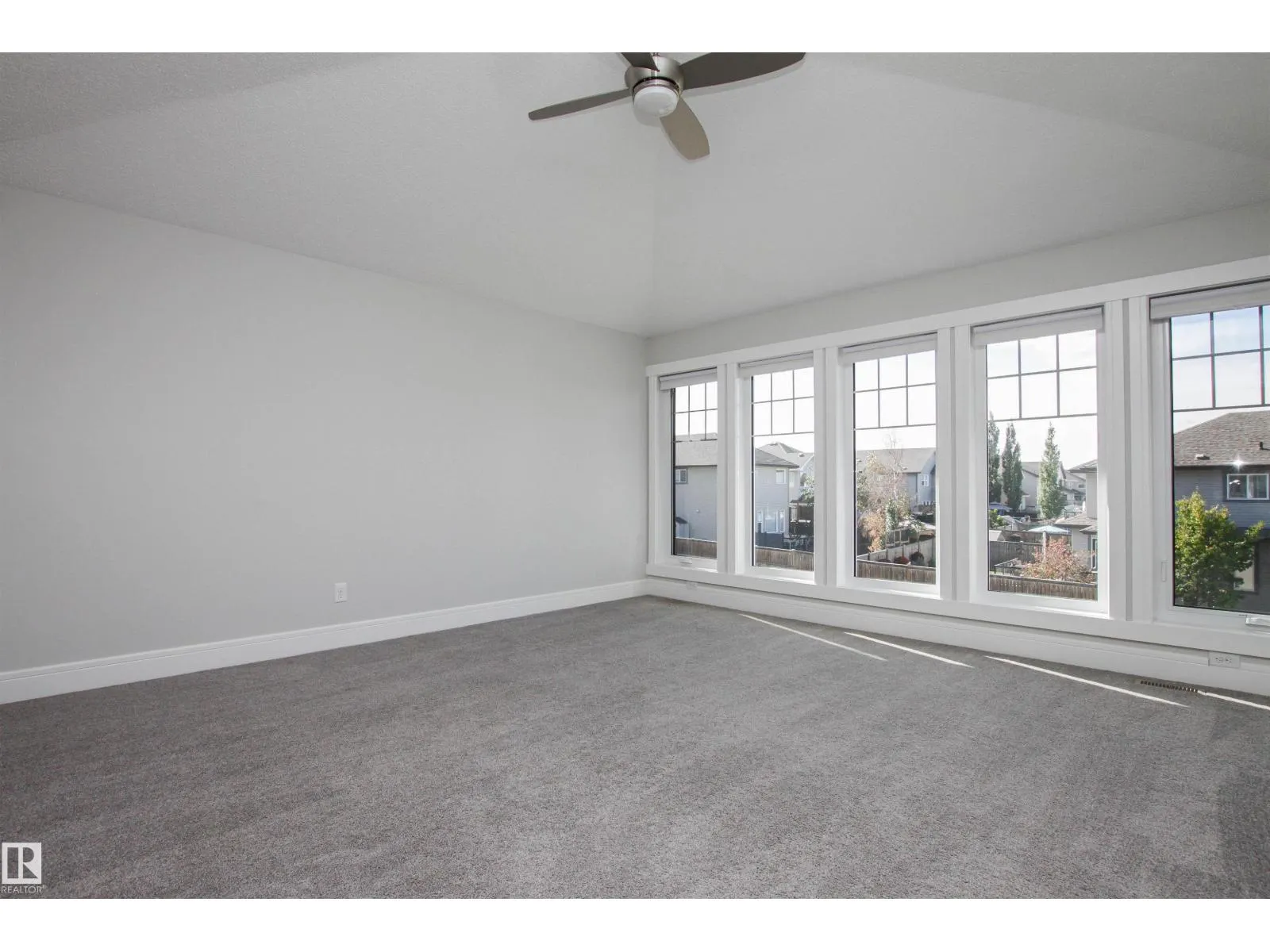 181 SANDALWOOD CR