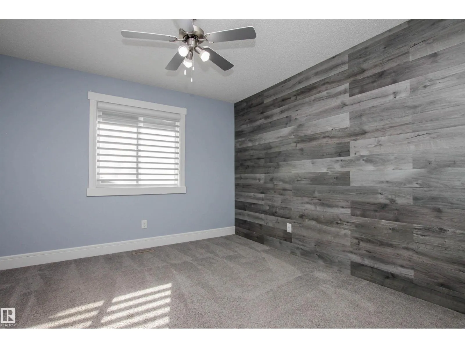 181 SANDALWOOD CR