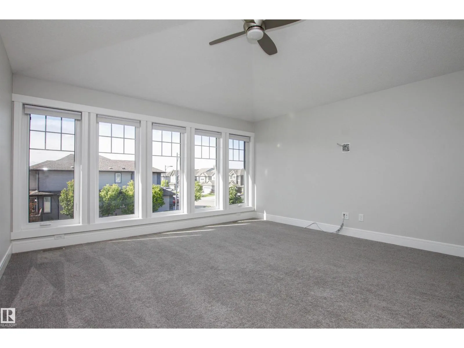 181 SANDALWOOD CR
