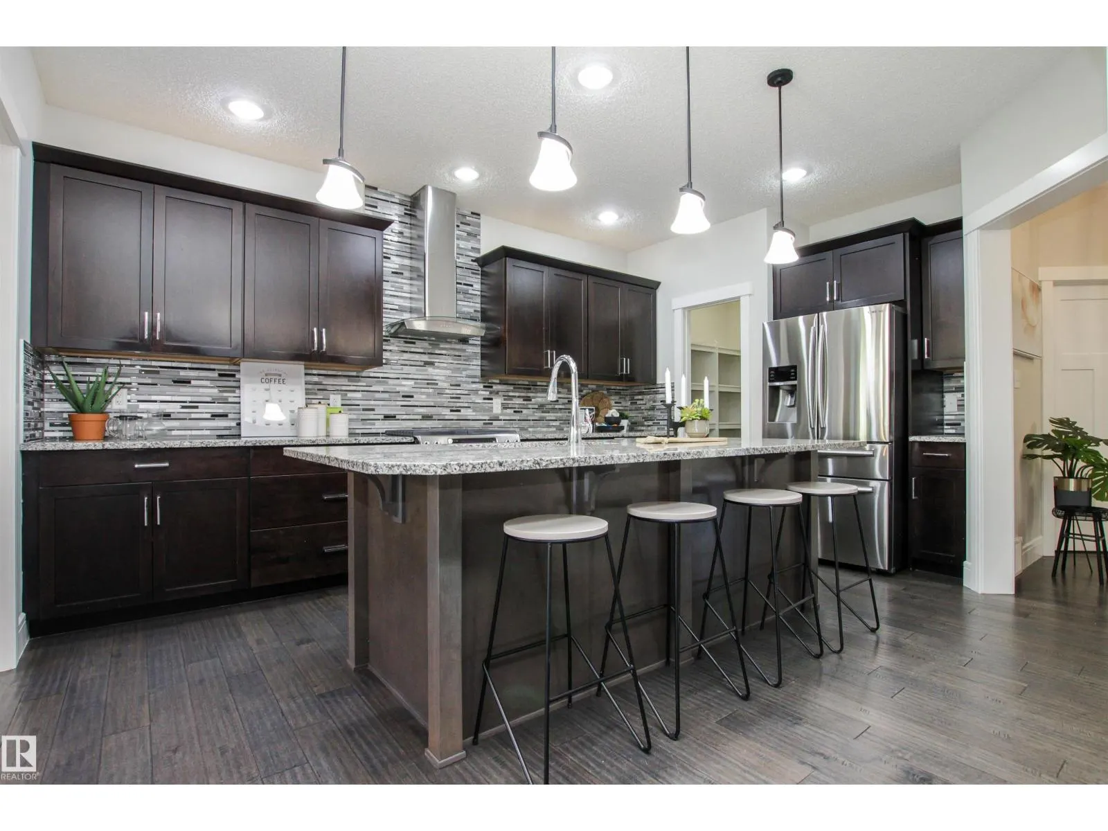 181 SANDALWOOD CR