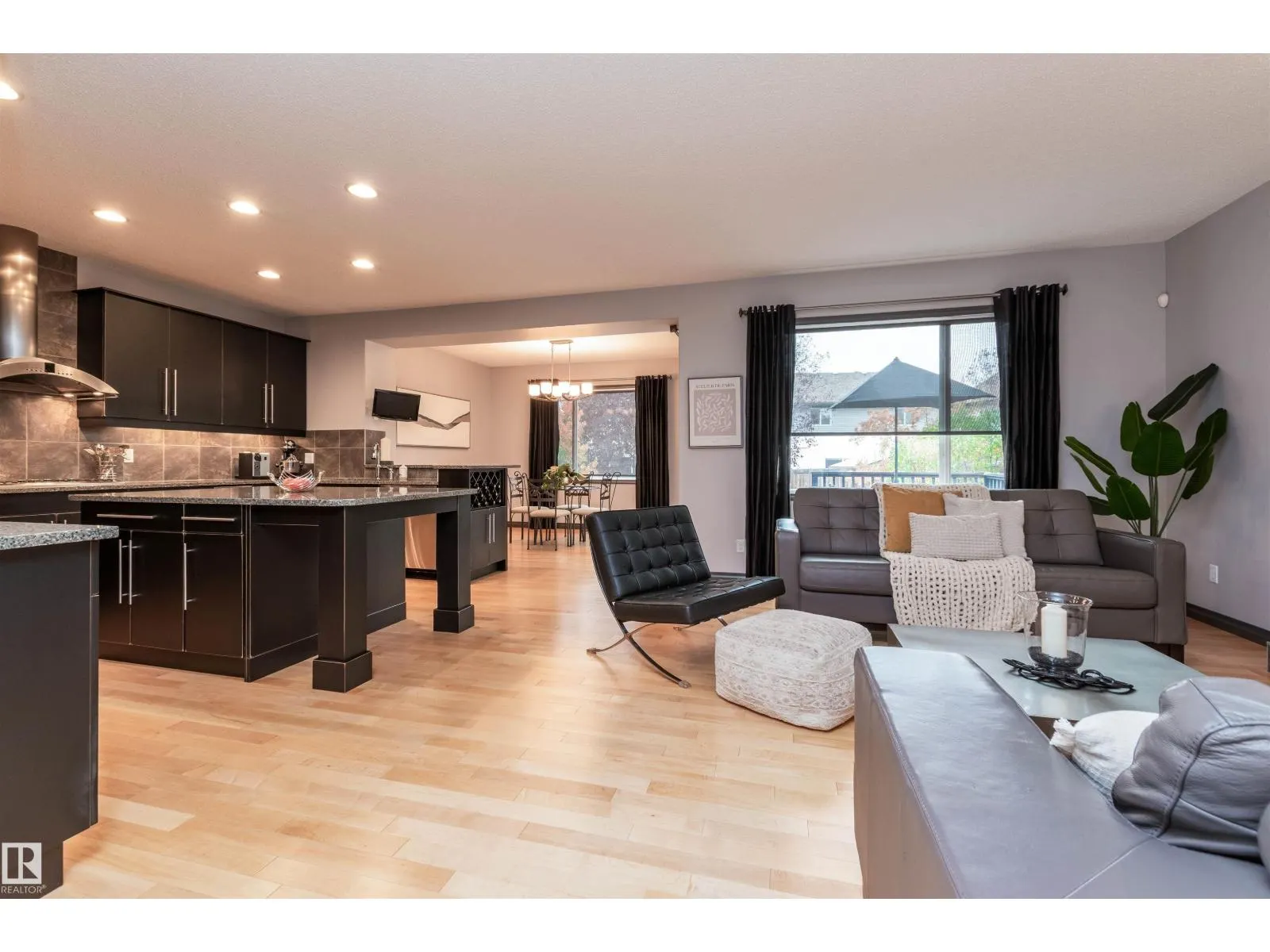 5408 Sunview BA