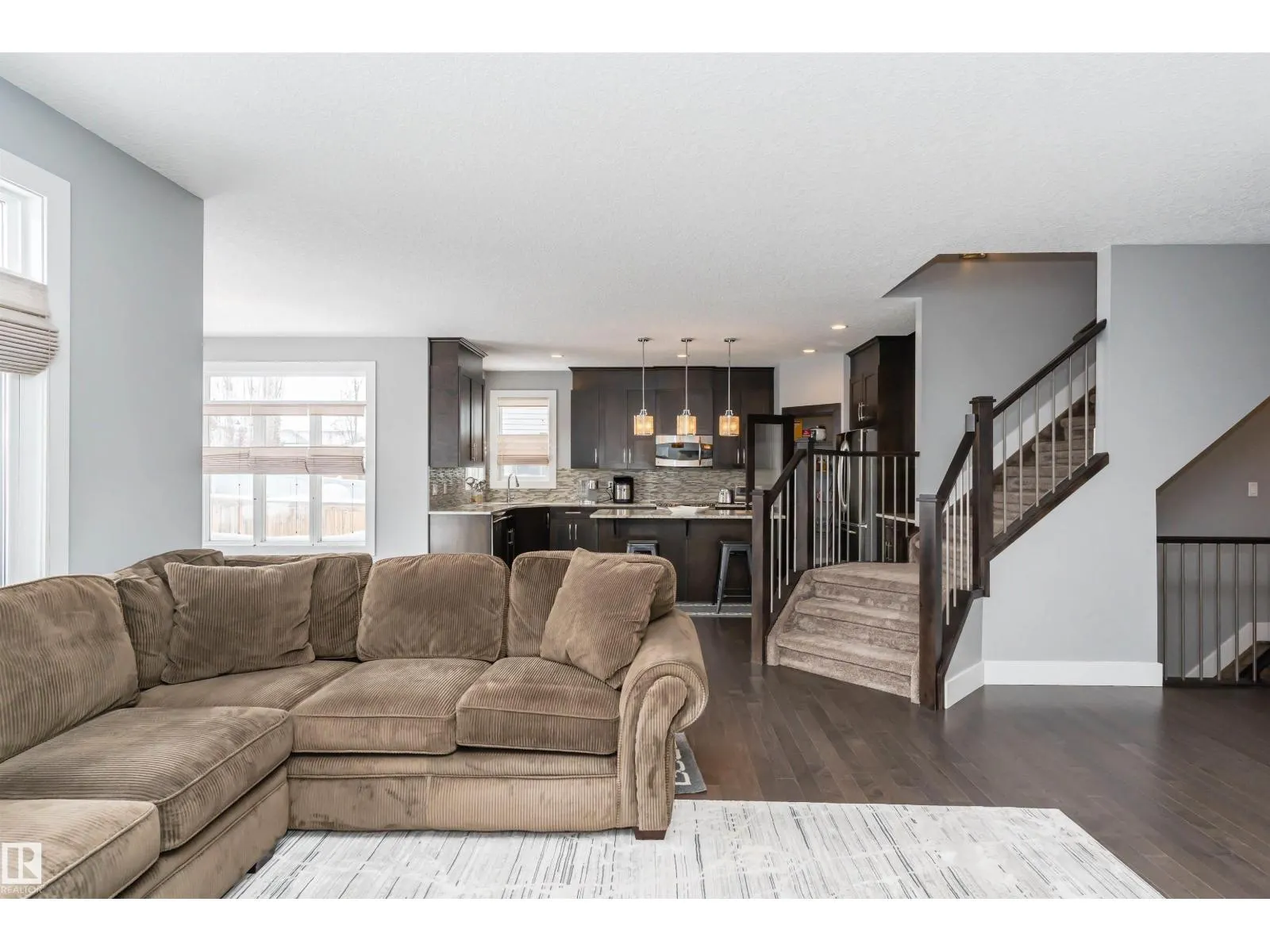 837 HODGINS RD NW