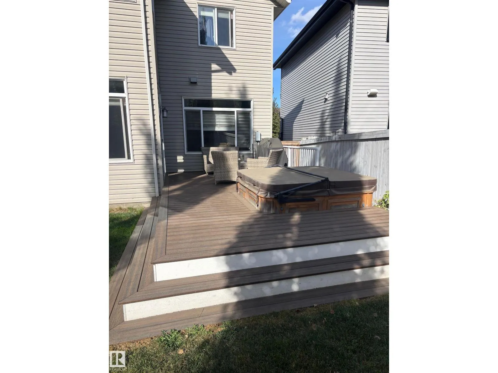 837 HODGINS RD NW