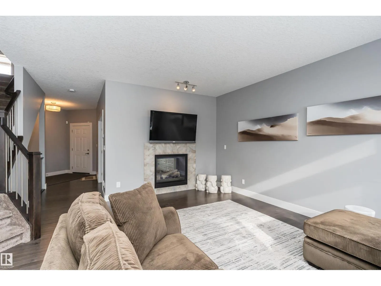 837 HODGINS RD NW