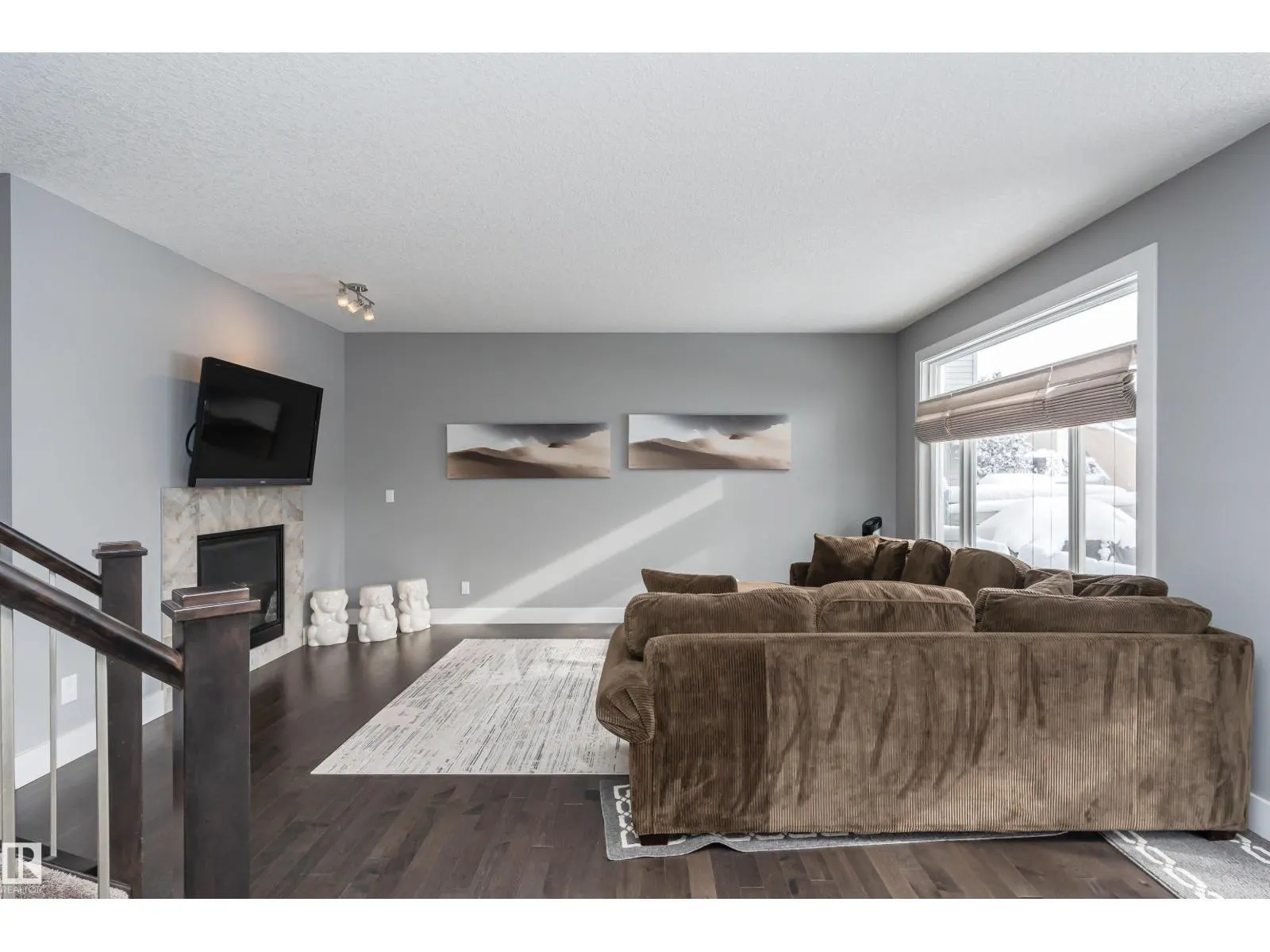 837 HODGINS RD NW
