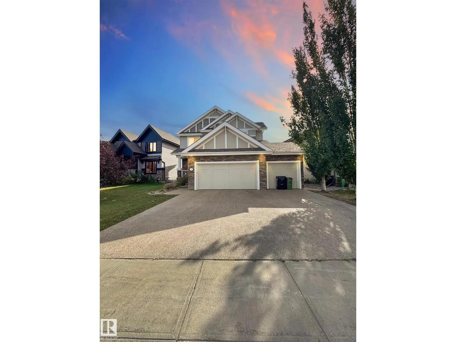837 HODGINS RD NW