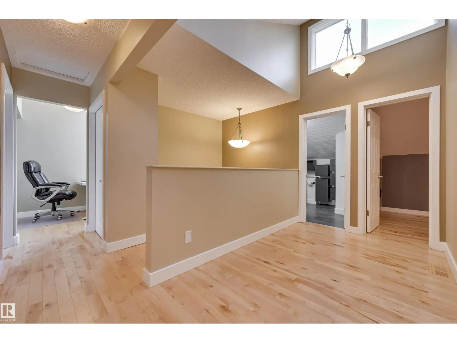 17623 53 AV NW
