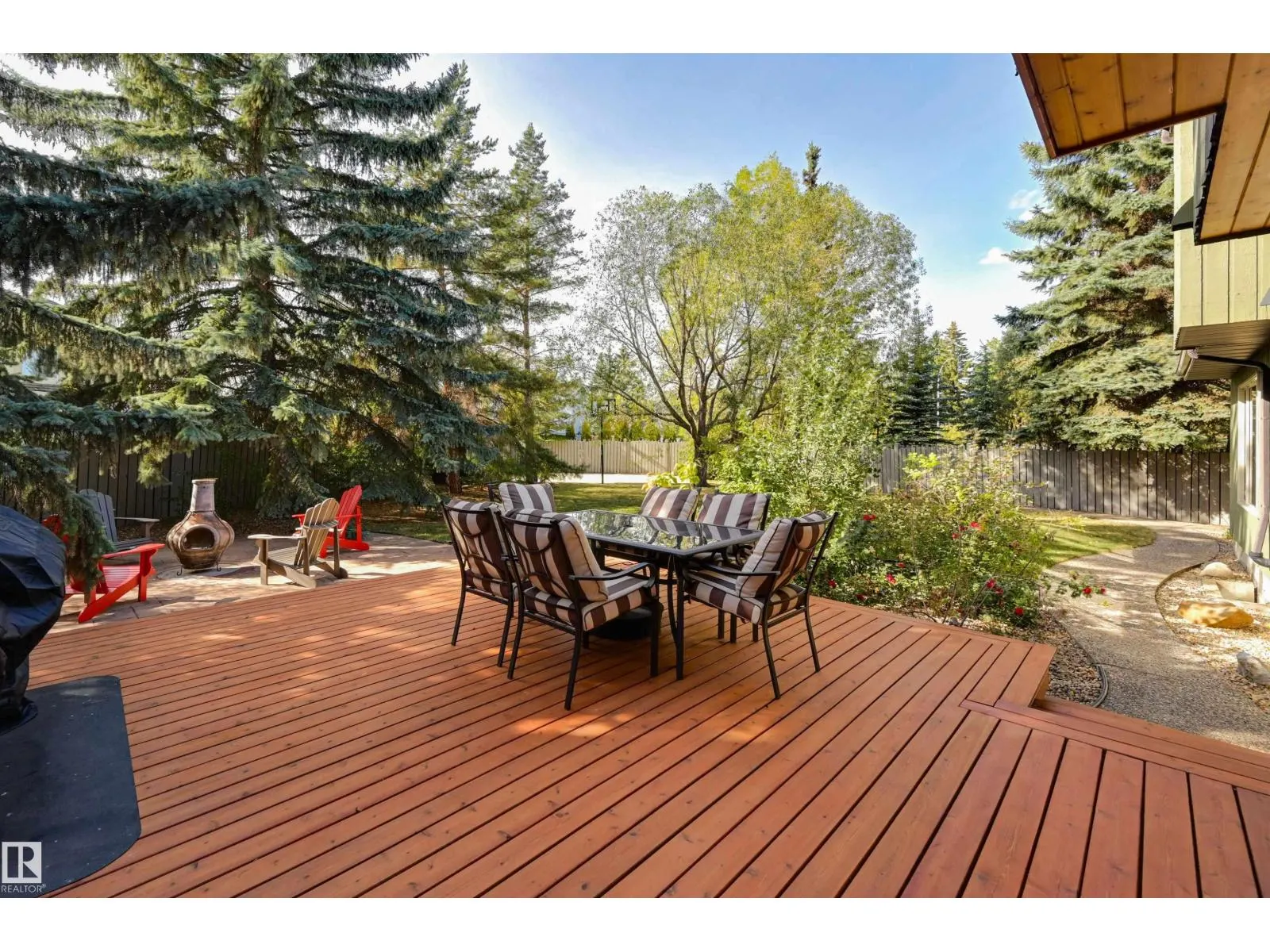 17623 53 AV NW