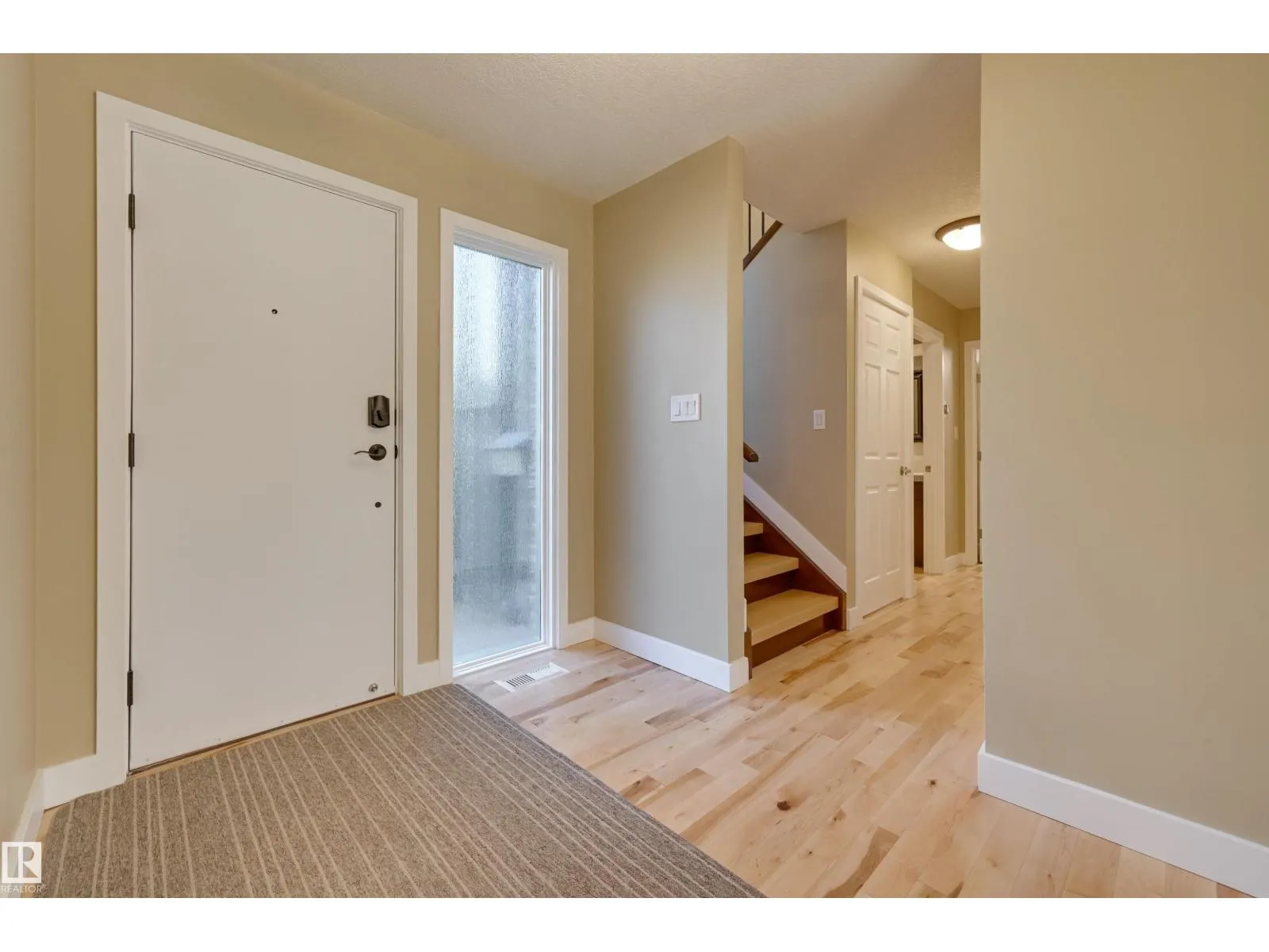 17623 53 AV NW