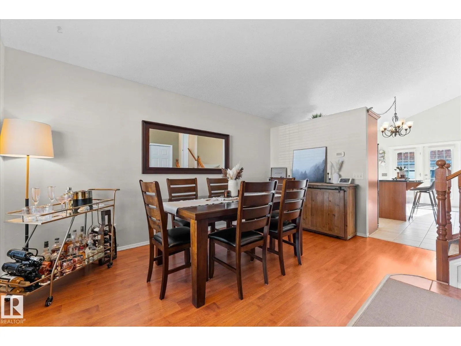 89 LANDSDOWNE DR