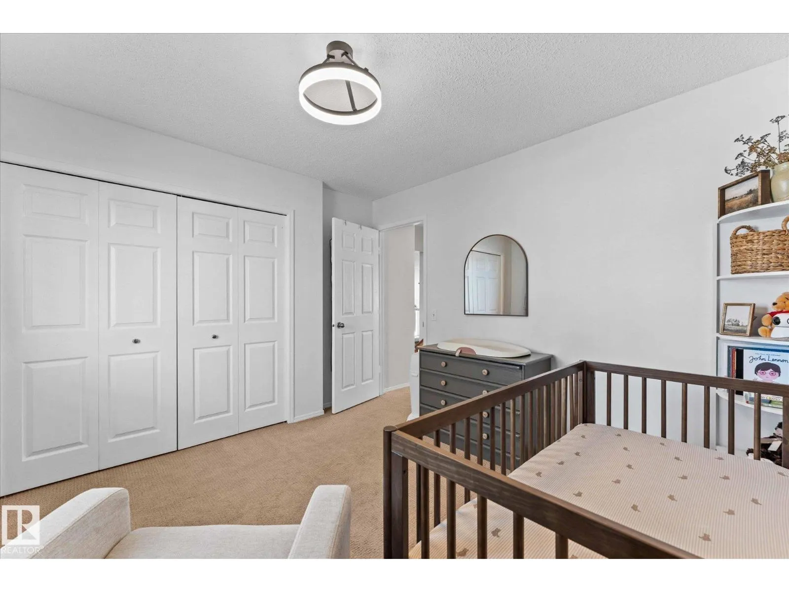 89 LANDSDOWNE DR