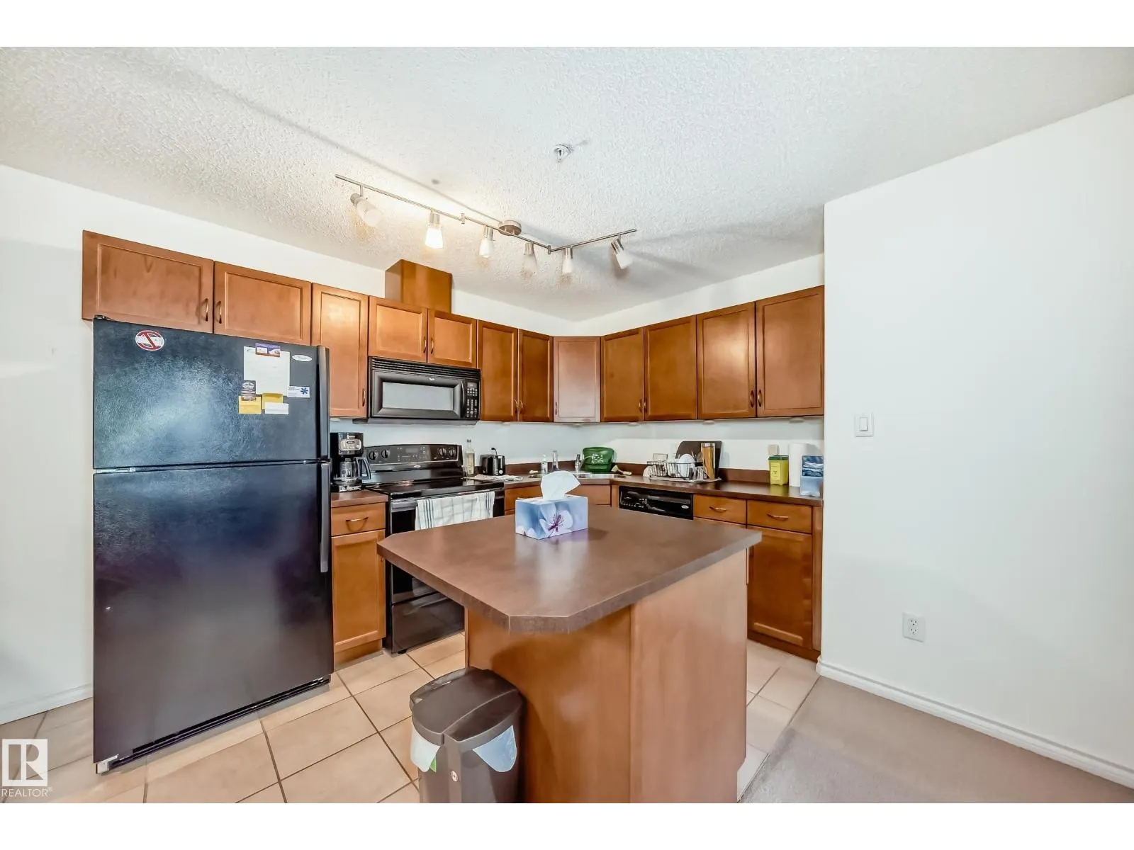 #134 16311 95 ST NW