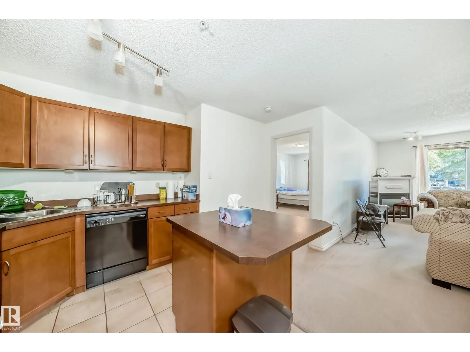#134 16311 95 ST NW