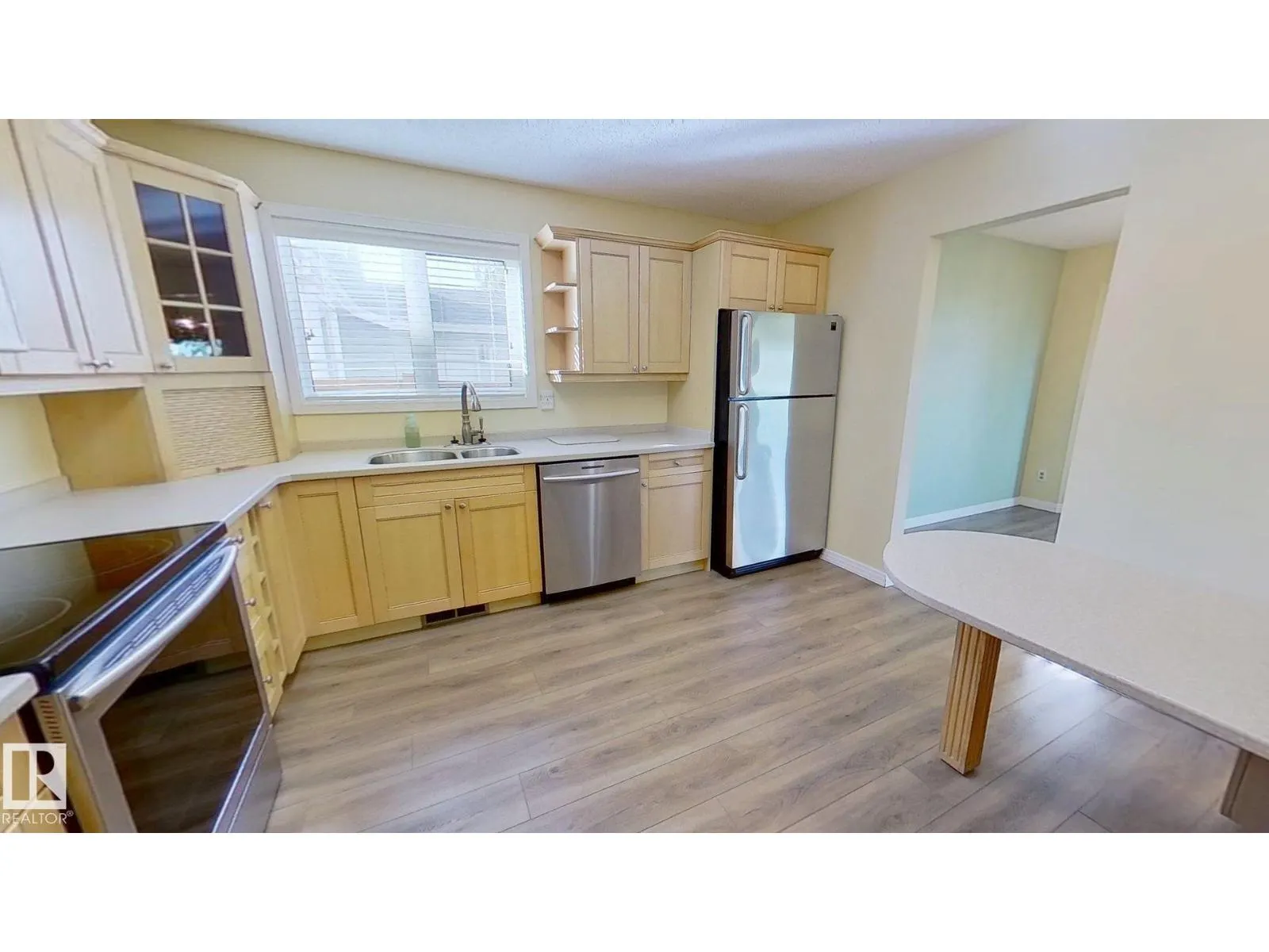 8223 189A ST NW