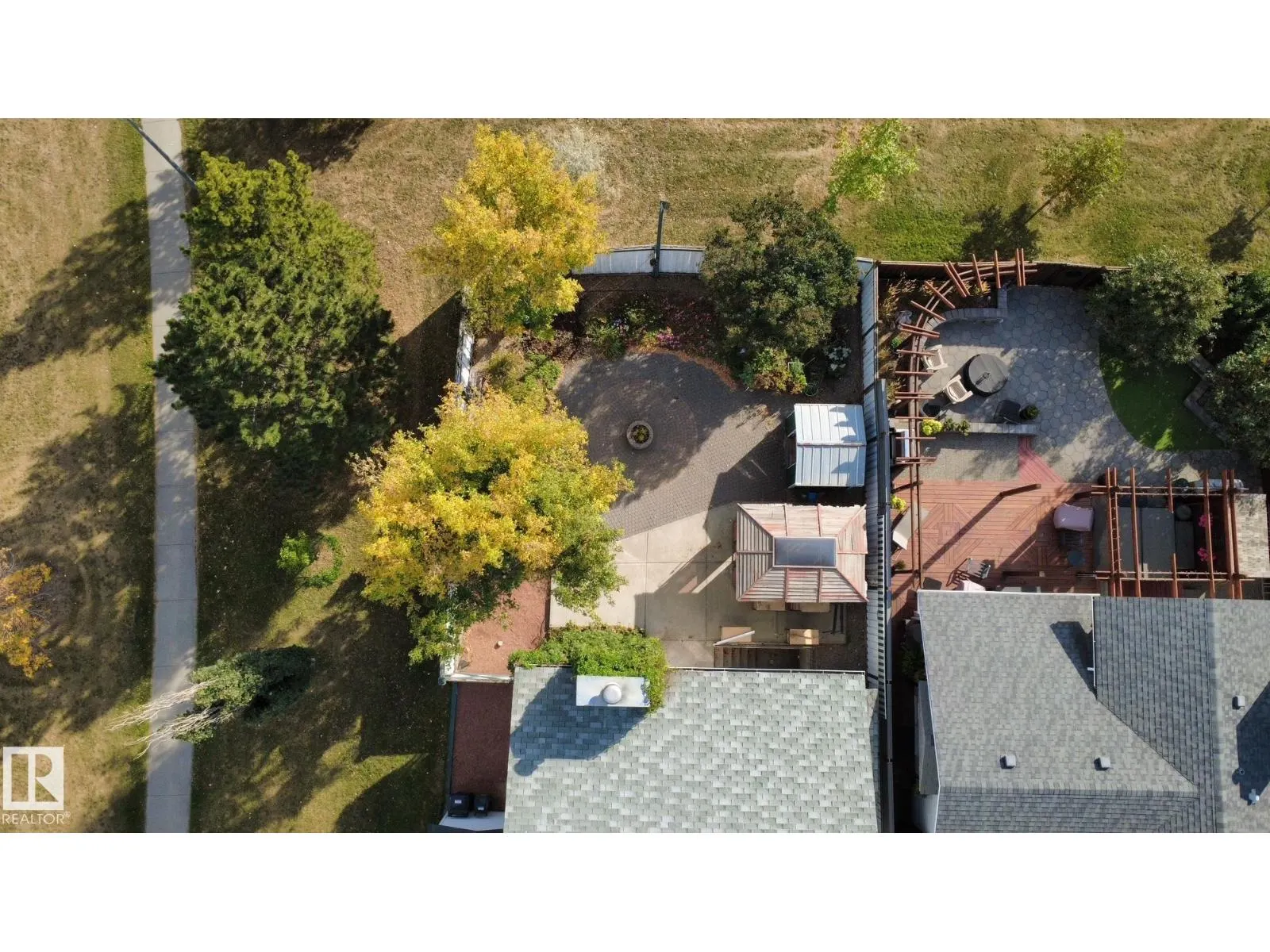 8223 189A ST NW