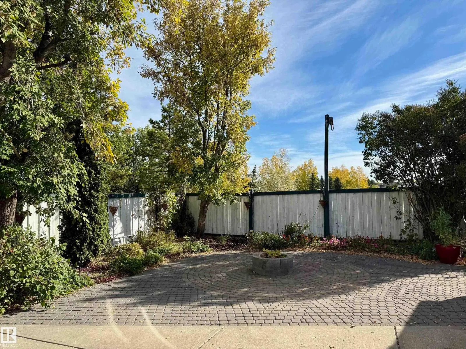 8223 189A ST NW