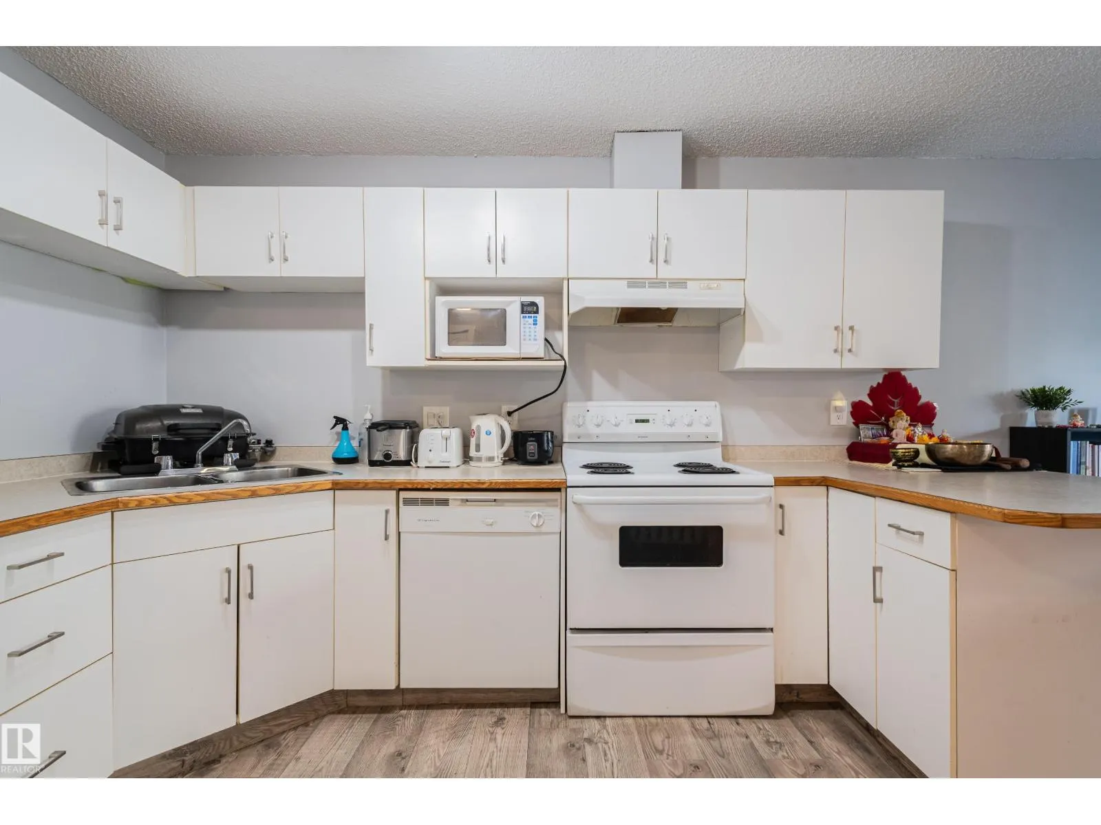 #117 10535 122 ST NW