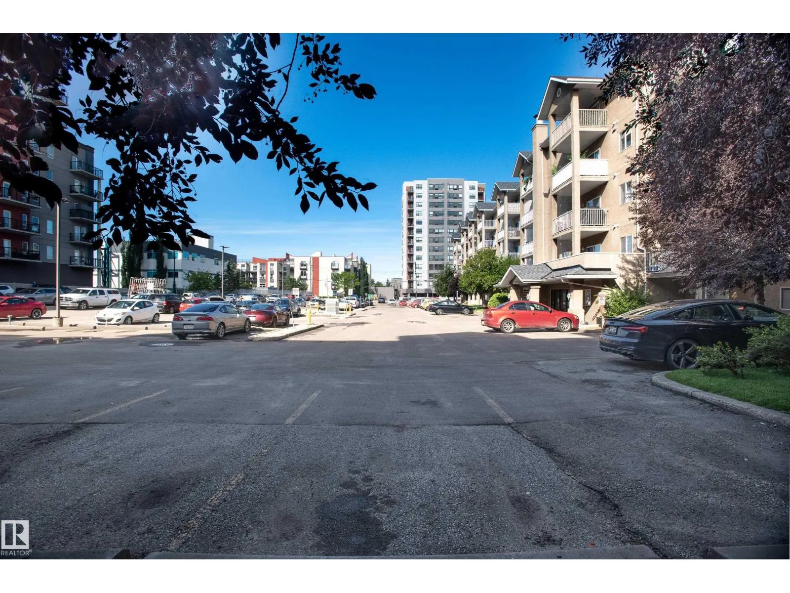 #117 10535 122 ST NW