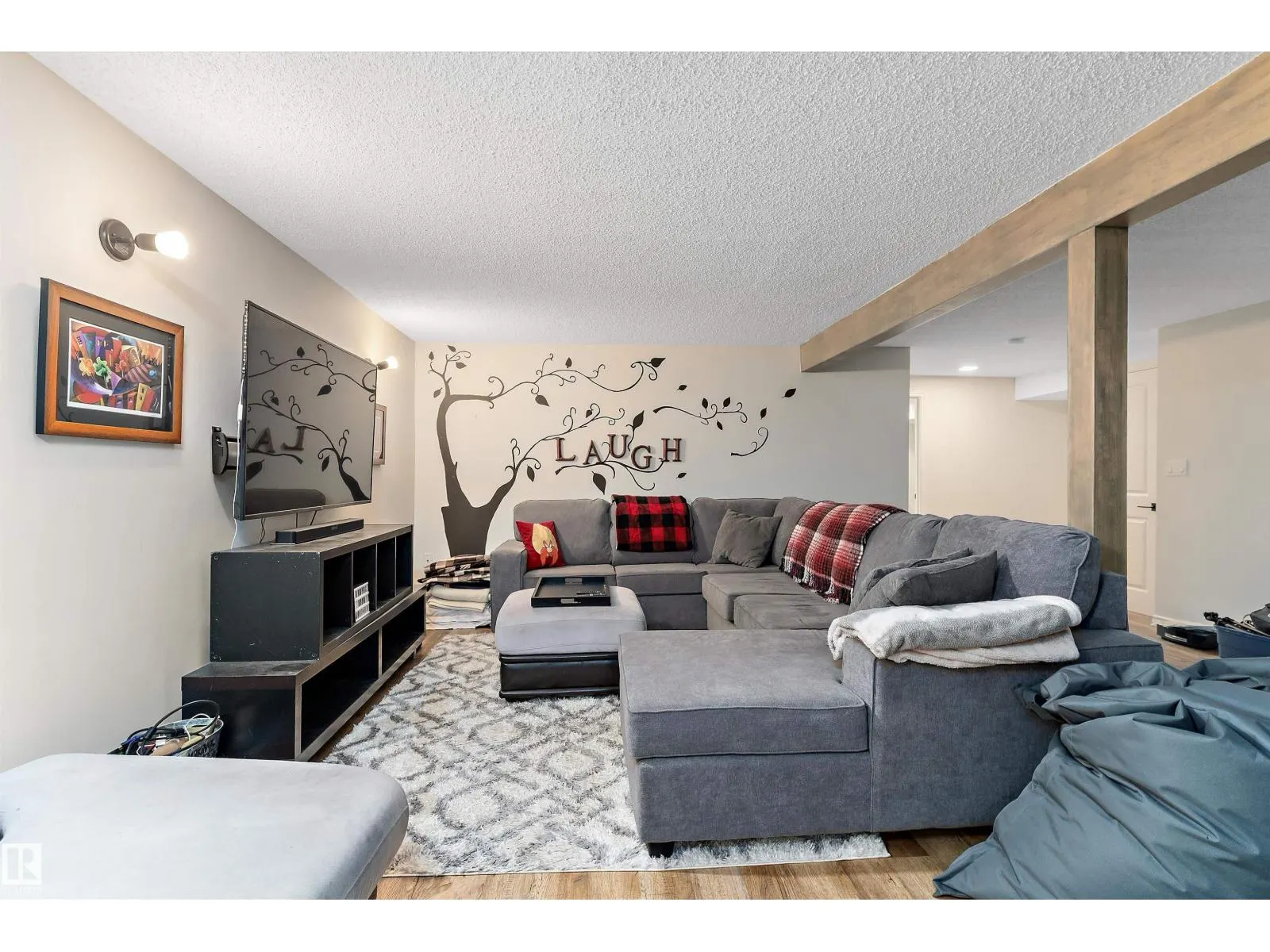 6703 182 ST NW
