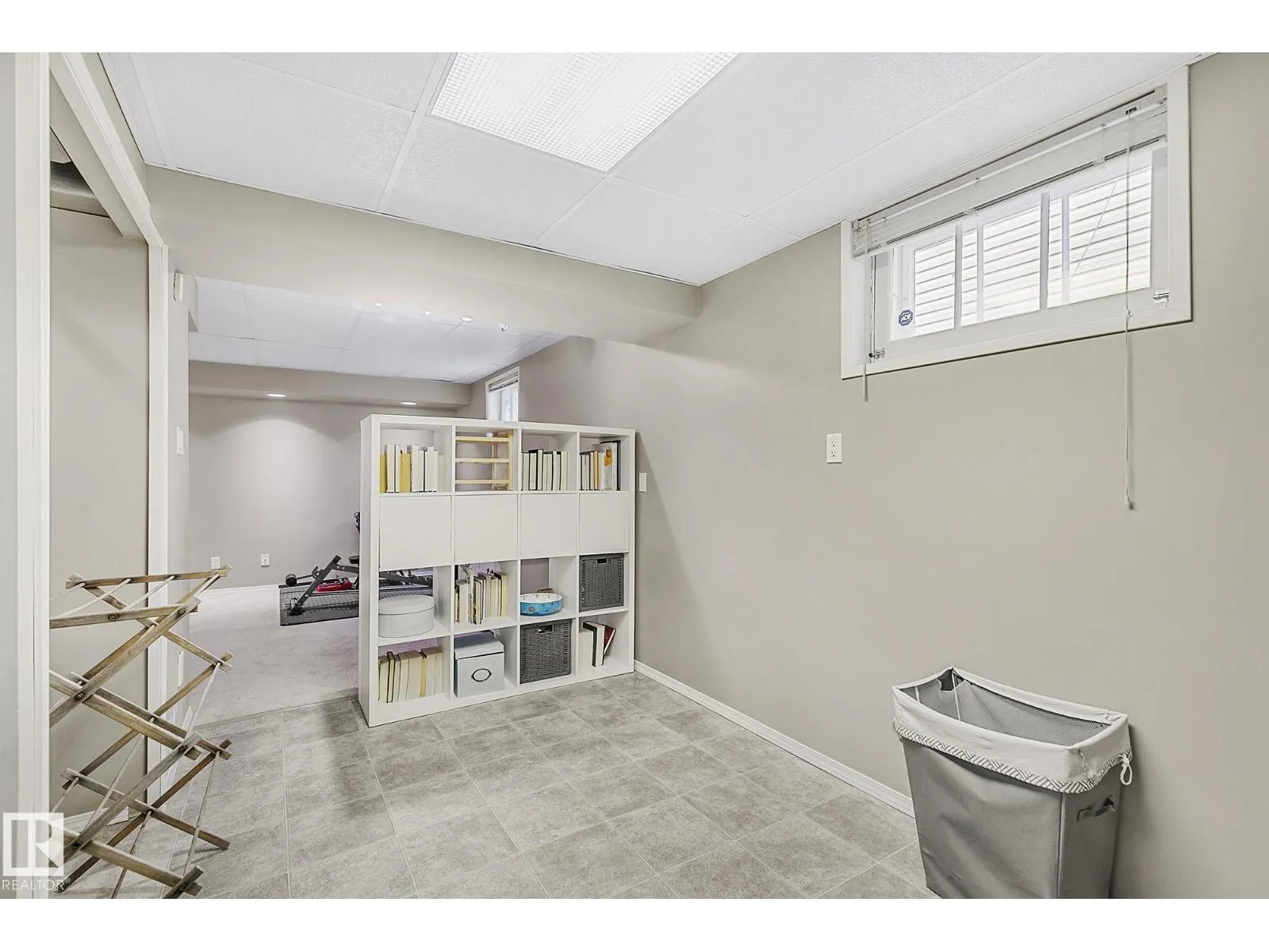 10958 117 ST NW