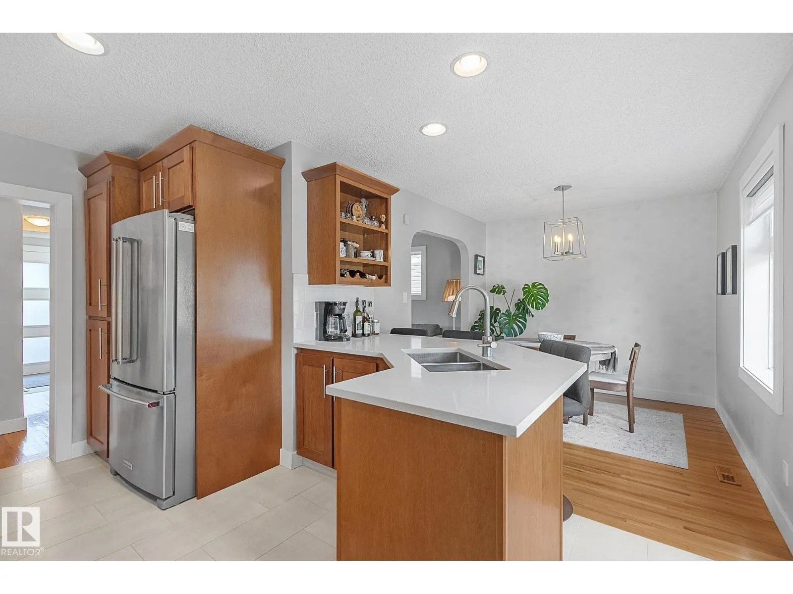 10958 117 ST NW