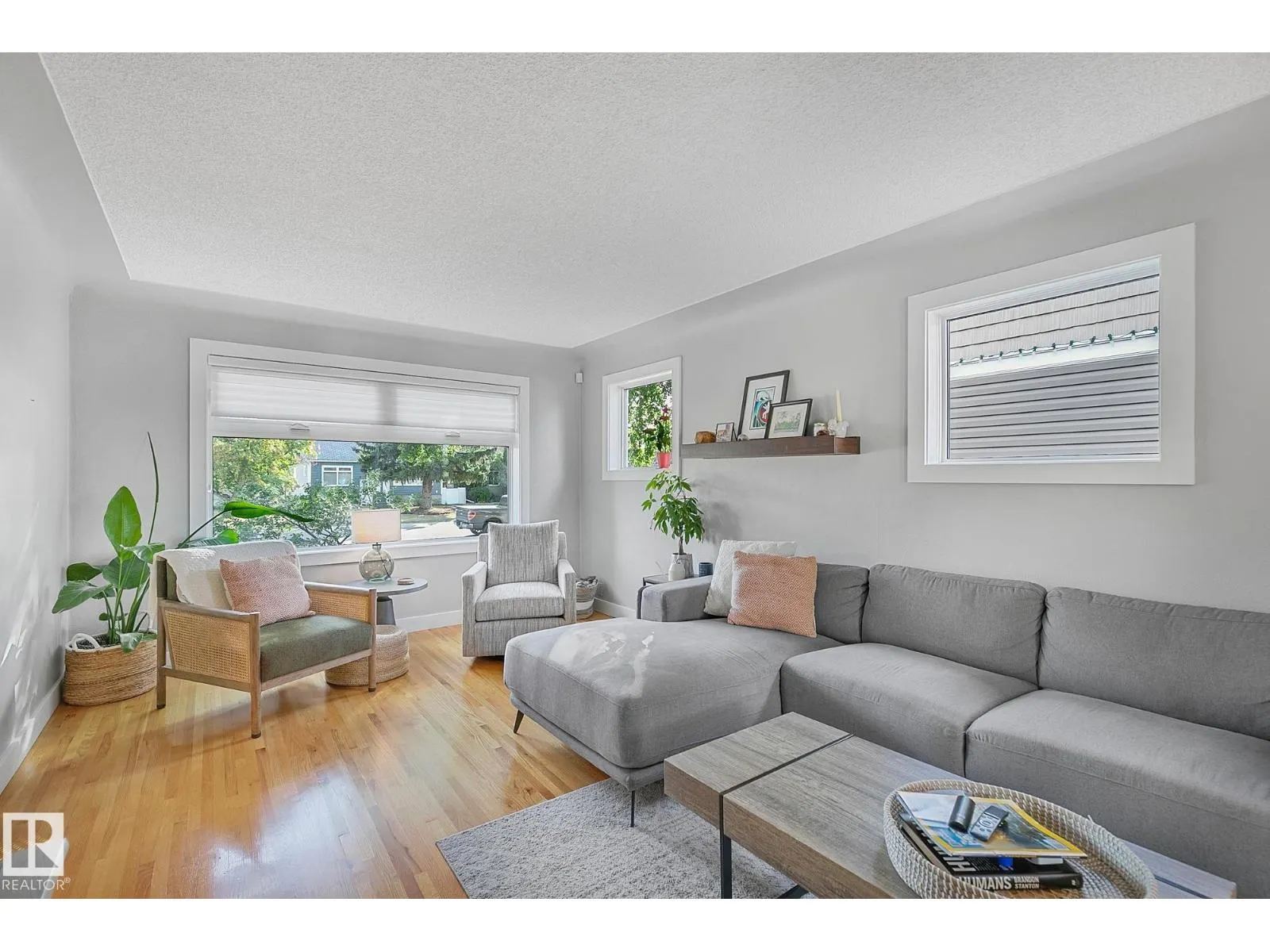 10958 117 ST NW