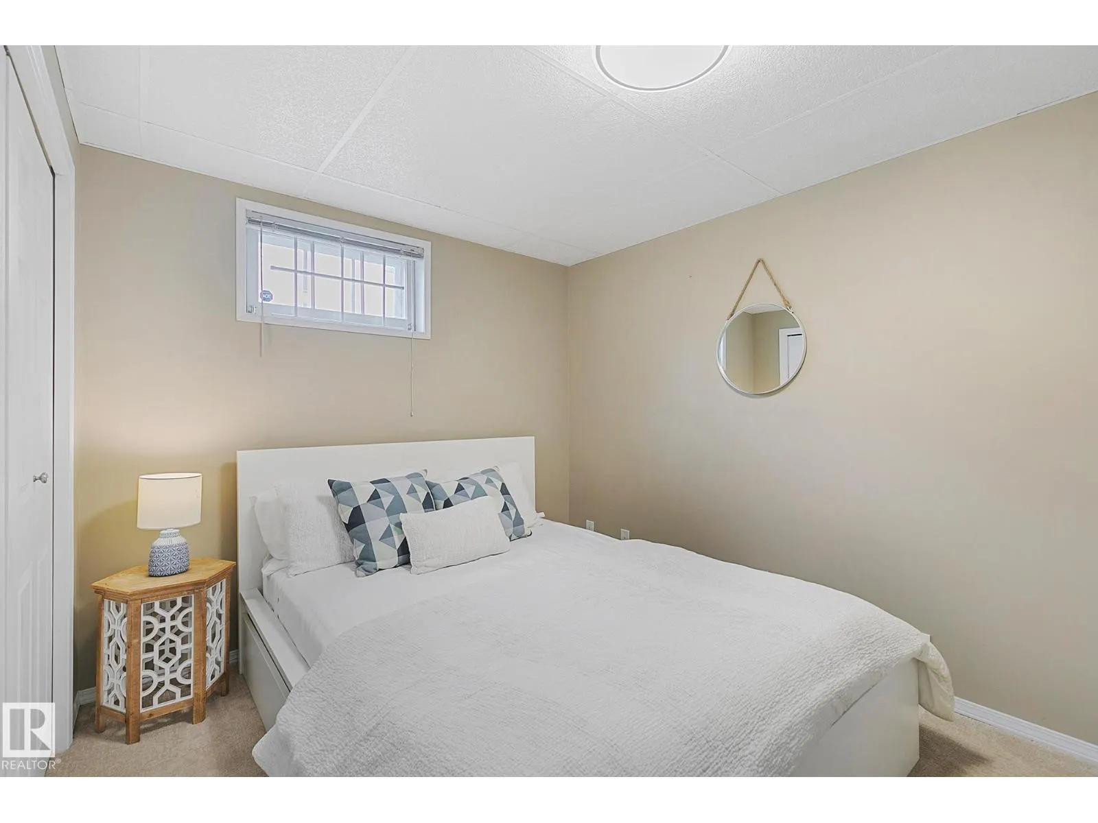 10958 117 ST NW