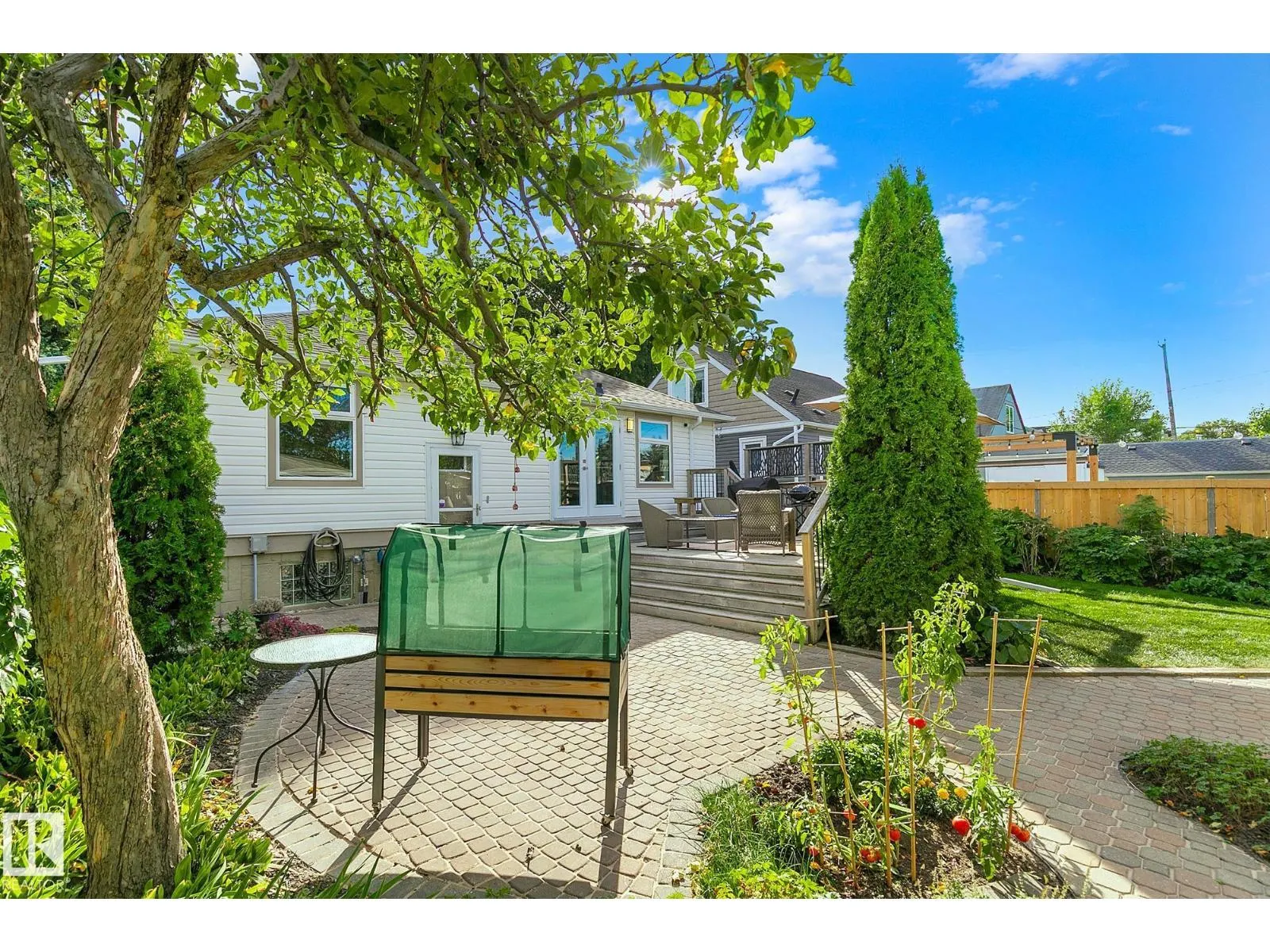 10958 117 ST NW