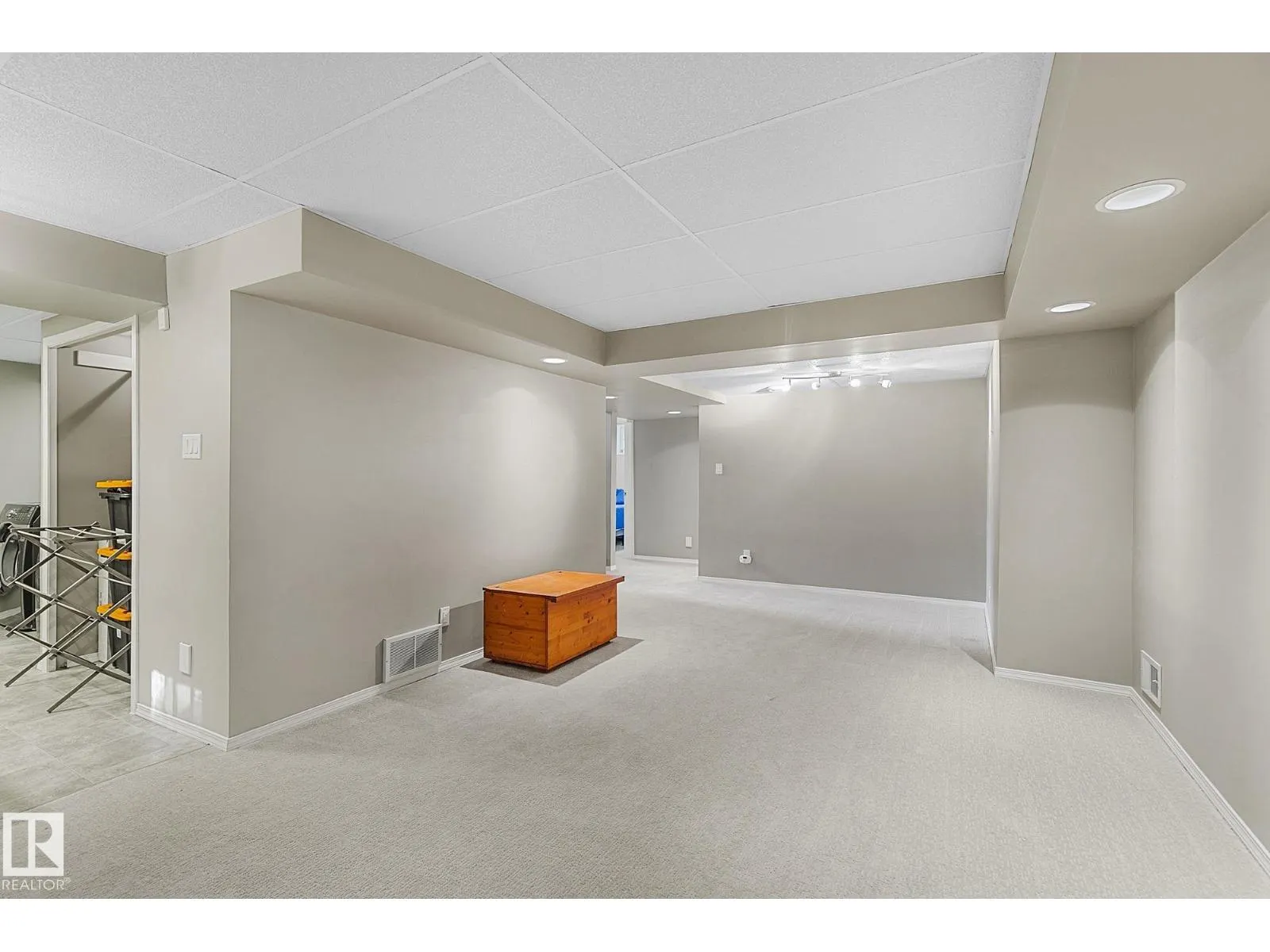 10958 117 ST NW