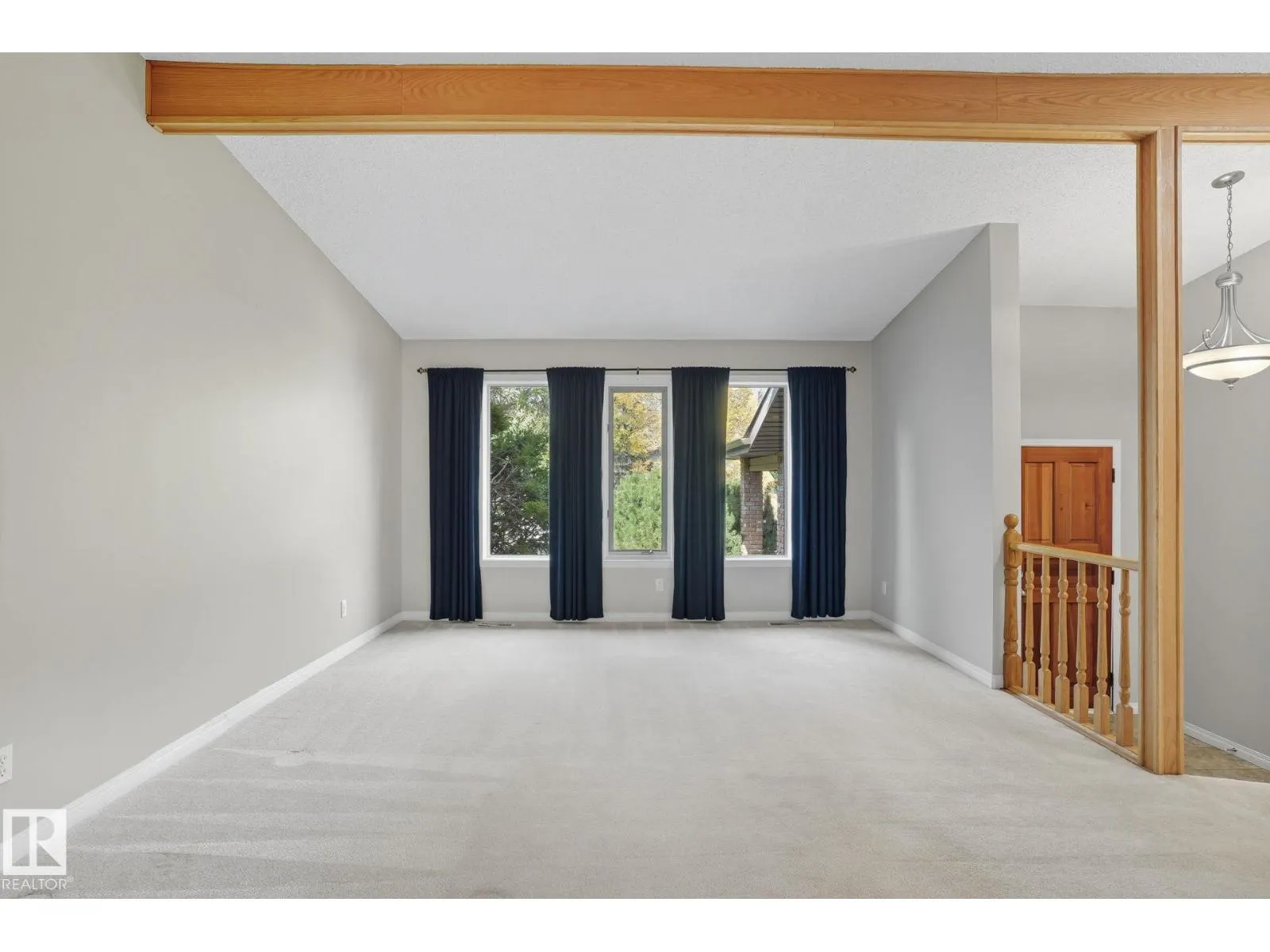 7 PEMBINA PL