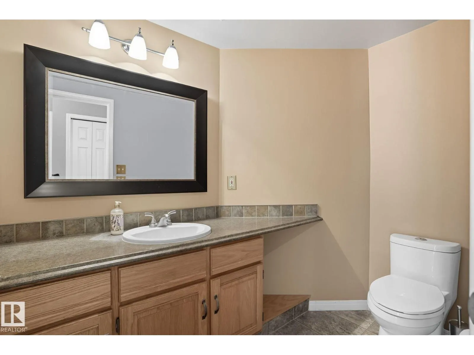 7 PEMBINA PL