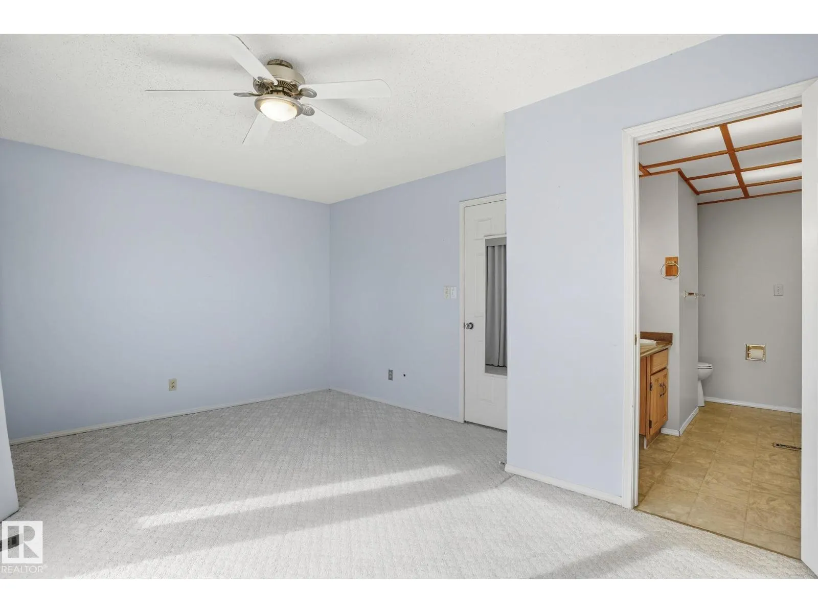 7 PEMBINA PL